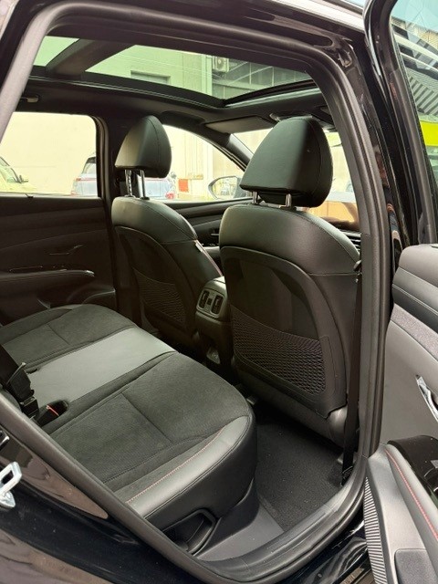 HYUNDAI Tucson 1.6 T-GDi HEV N-Line 4WD-image-15