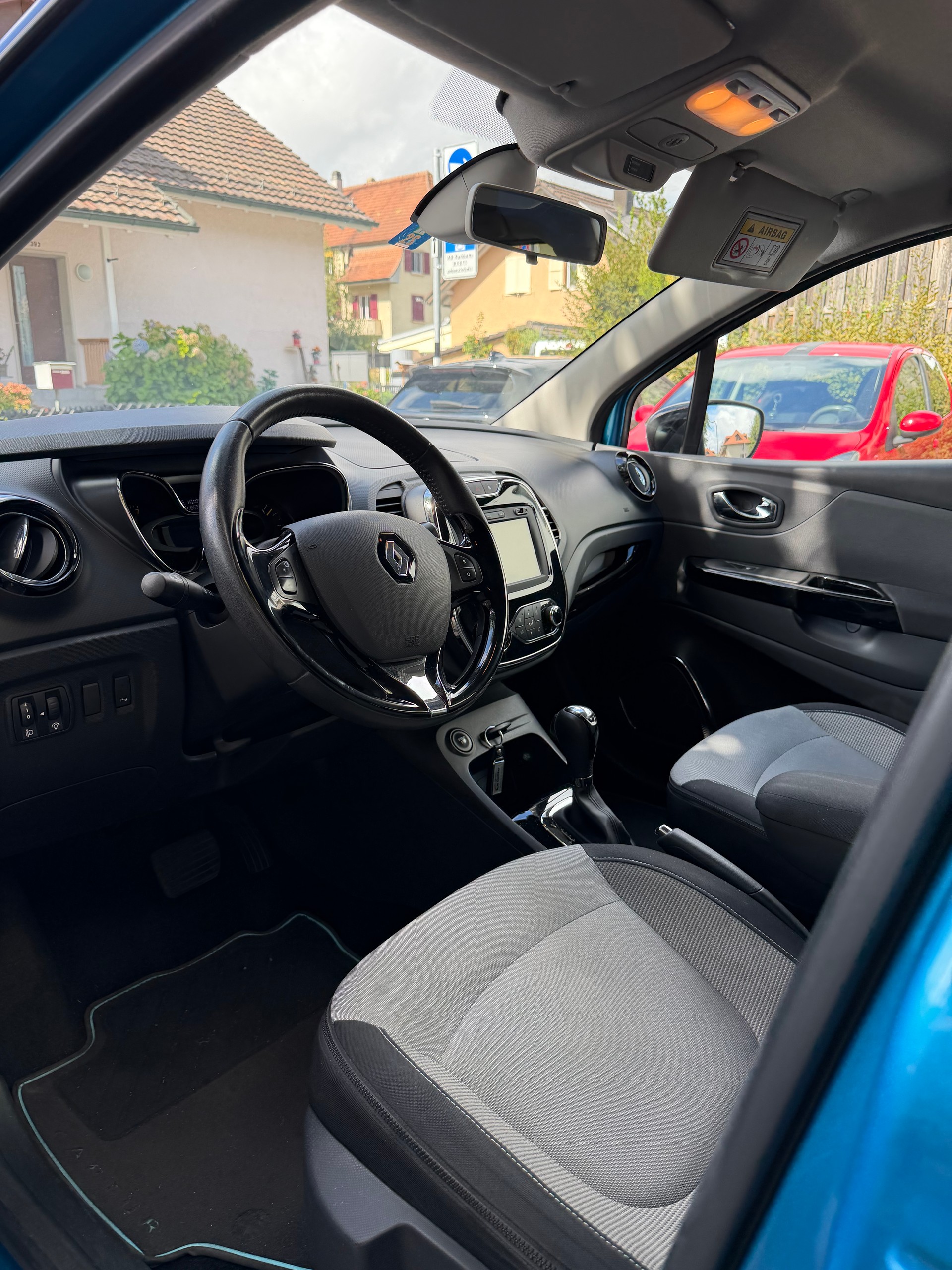 RENAULT Captur 1.2 T 16V Dynamique EDC-image-11