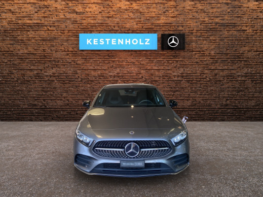 MERCEDES-BENZ A 180 Night Star AMG Line-image-4