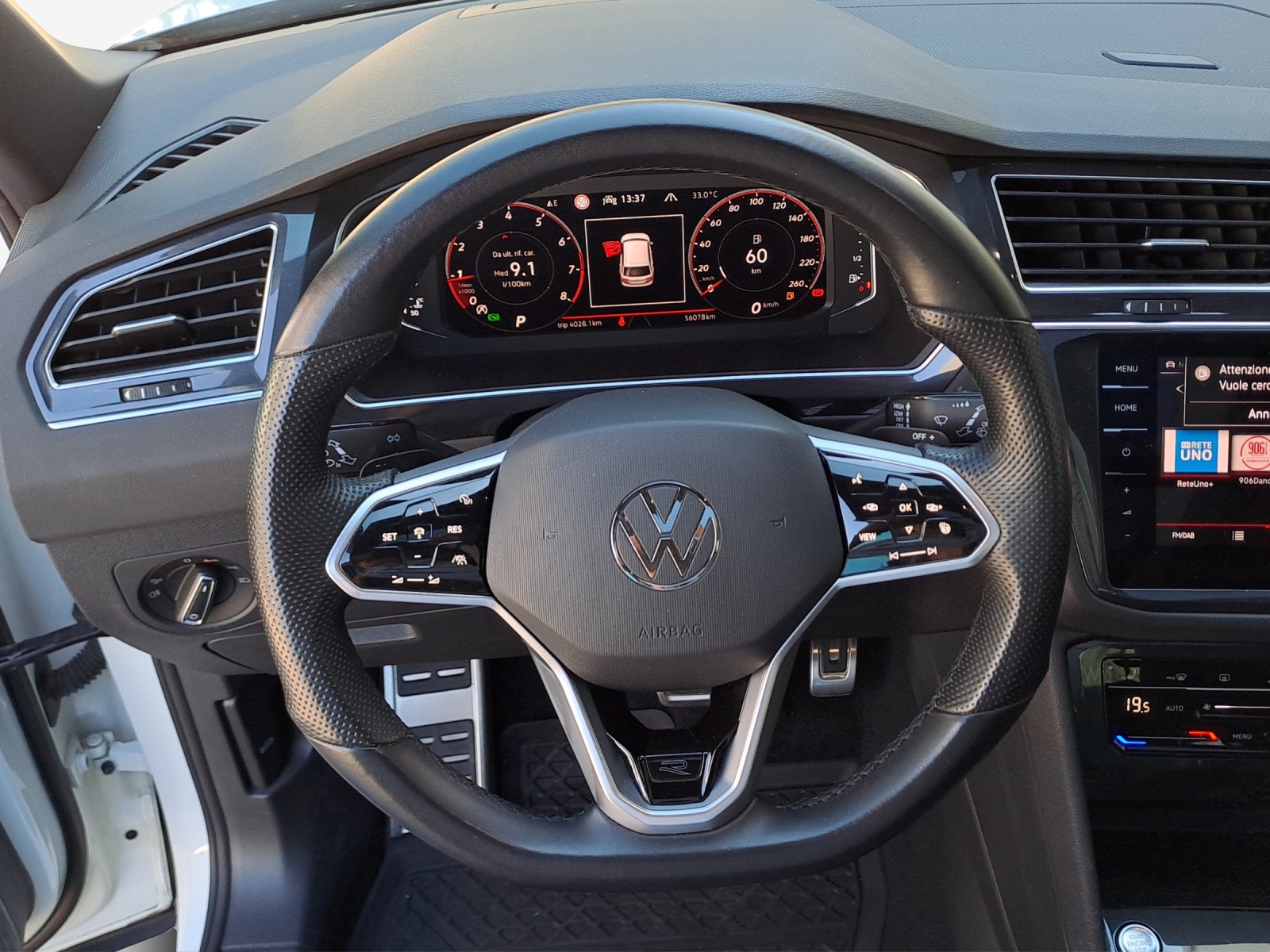 VW Tiguan 2.0TSI R-Line 4Motion DSG-image-9