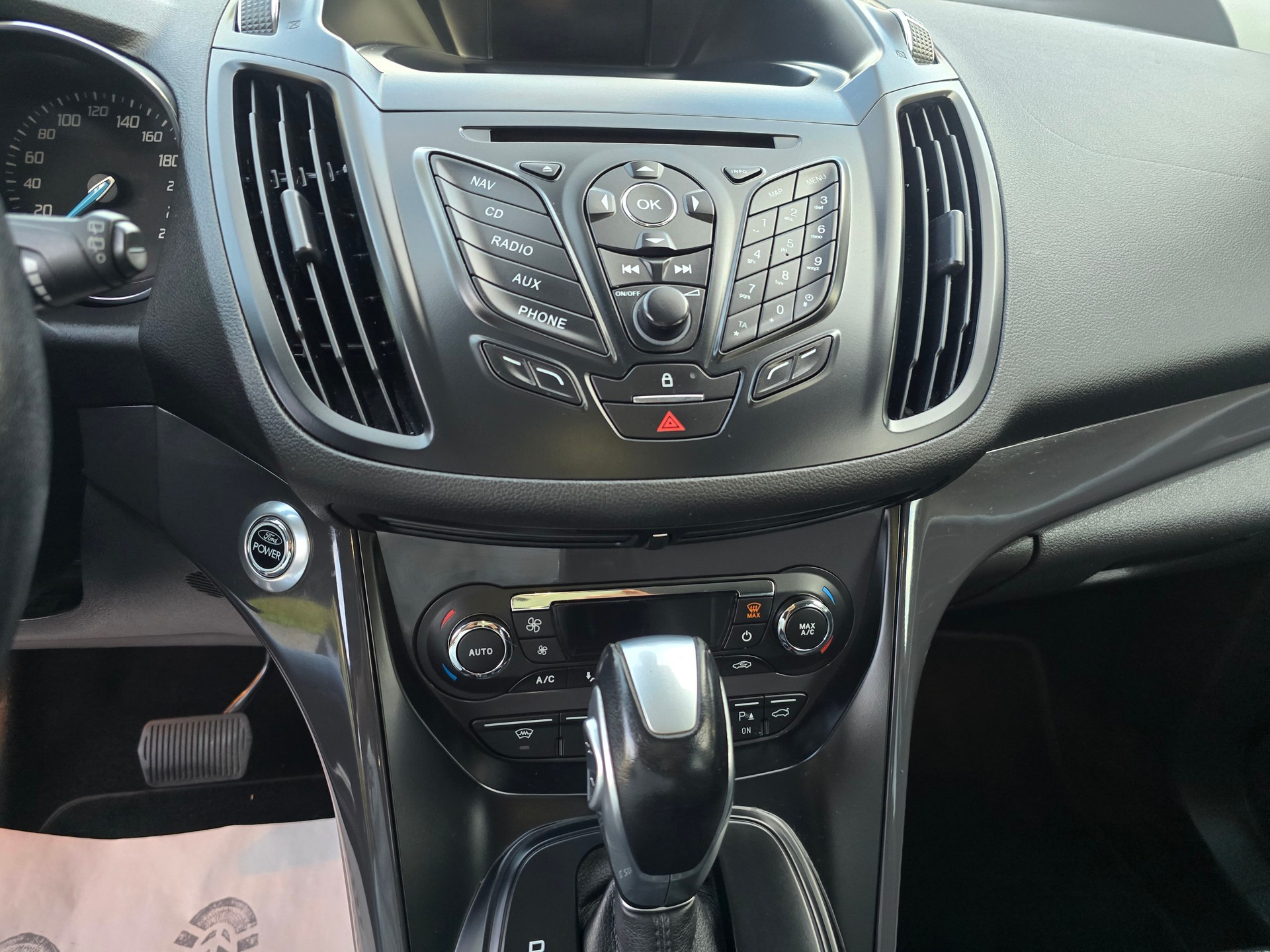 FORD Kuga 2.0 TDCi Titanium 4WD PowerShift-image-19