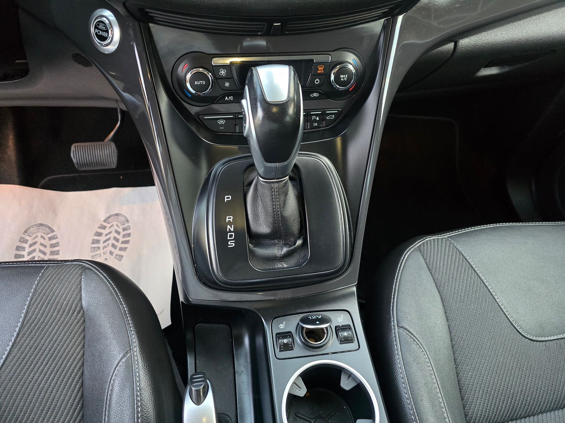 FORD Kuga 2.0 TDCi Titanium 4WD PowerShift-image-18