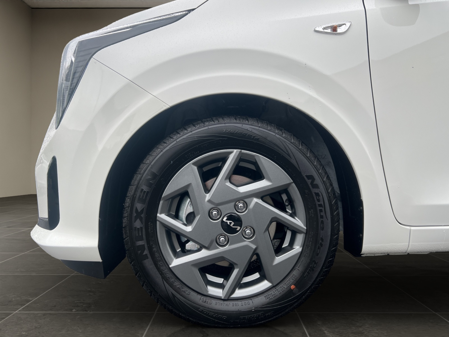KIA Picanto 1.0 GDi First Edition-image-20
