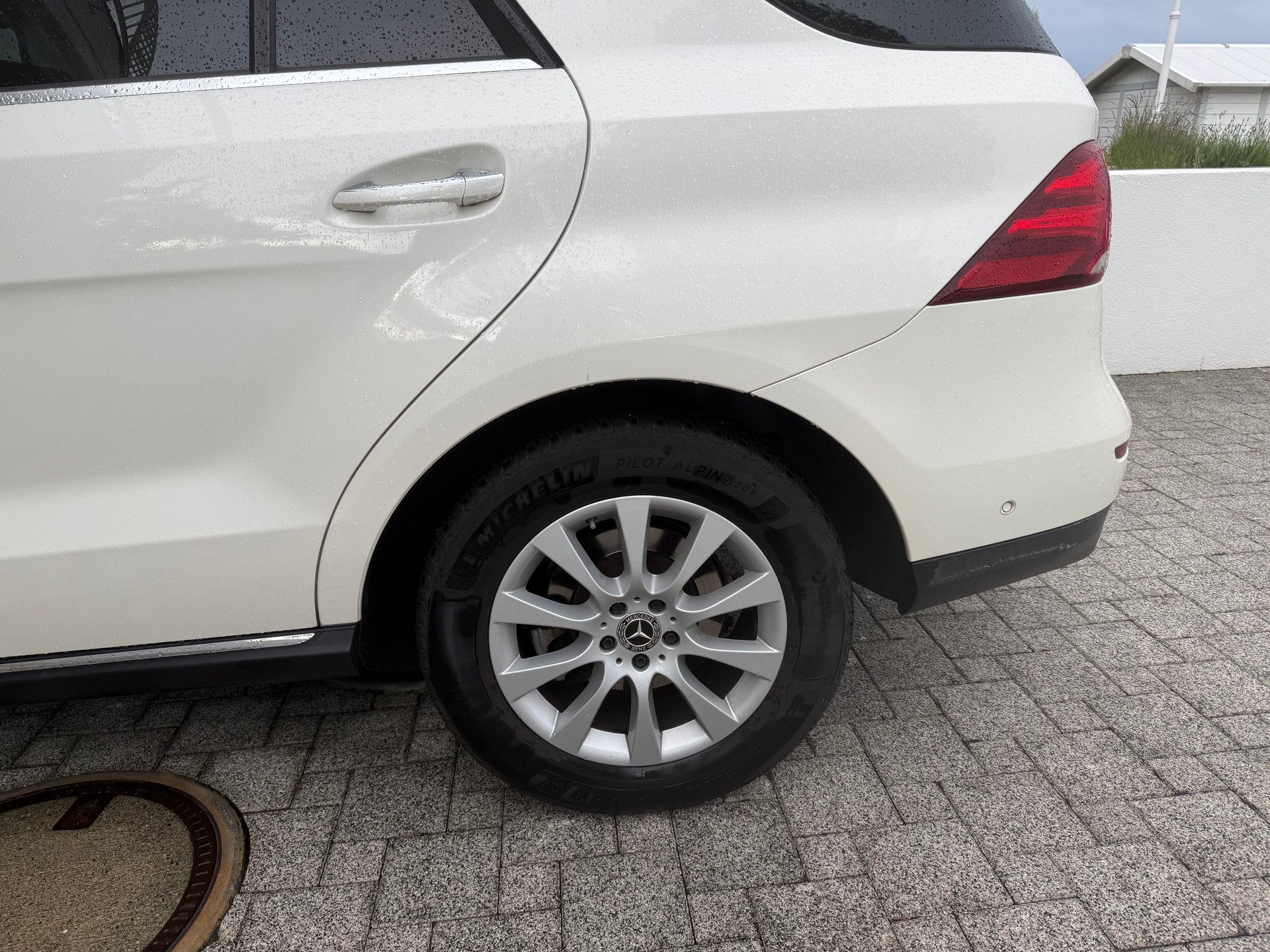 MERCEDES-BENZ GLE 350 d-image-5