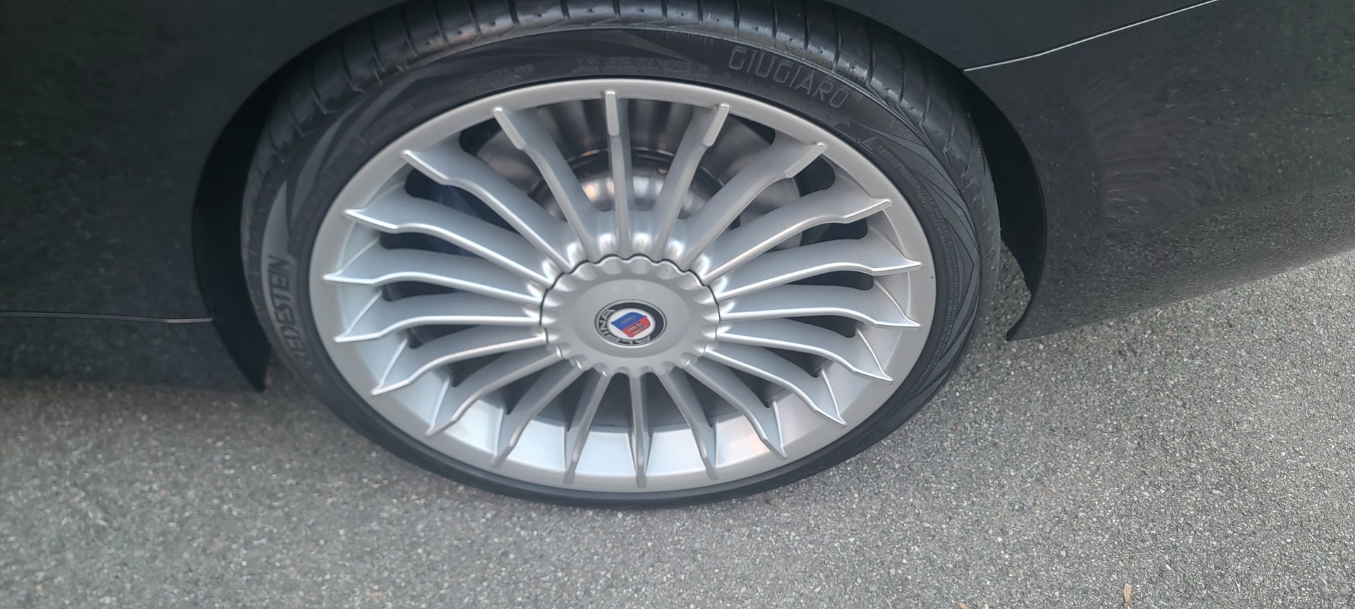 BMW-ALPINA 3.0 S Biturbo-image-13