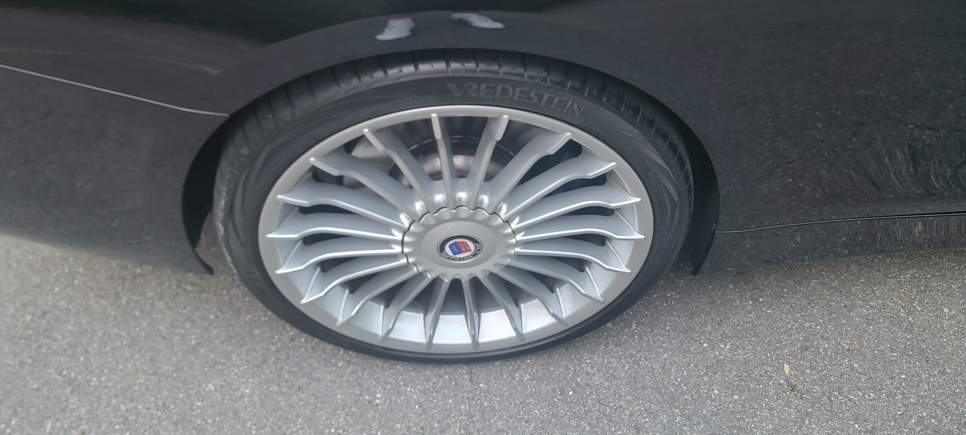 BMW-ALPINA 3.0 S Biturbo-image-12