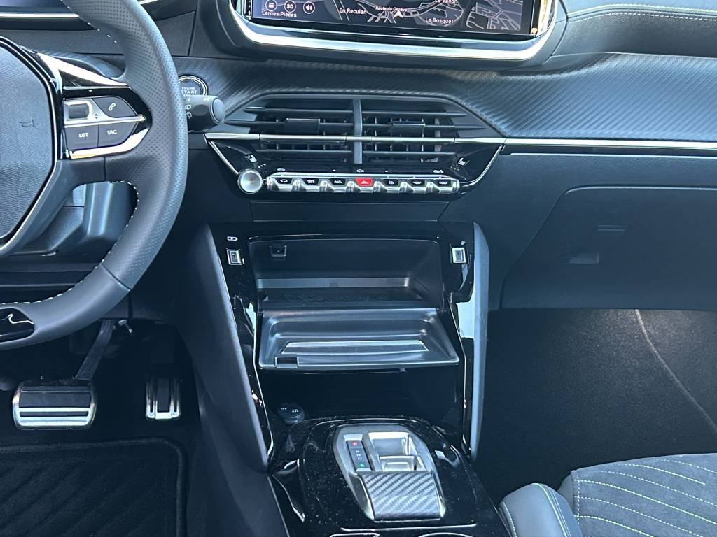 PEUGEOT 208 Elektrik 115kW GT-image-6