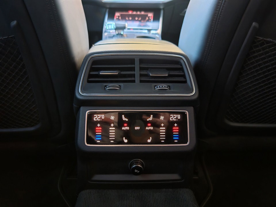 AUDI S6 Avant 3.0 TDI quattro tiptronic-image-13