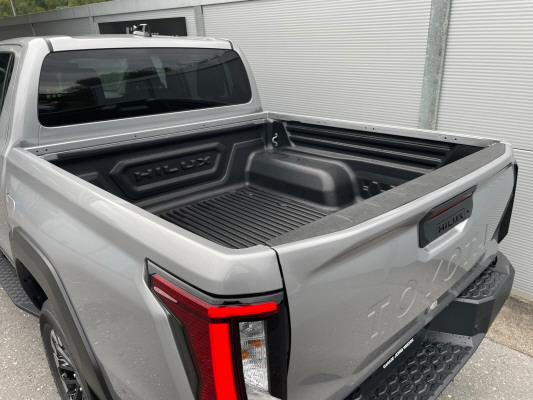 TOYOTA Hilux 2.8d MH Style DC4x4-image-5