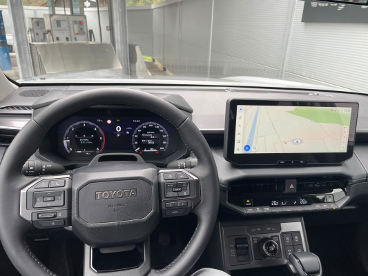TOYOTA Hilux 2.8d MH Style DC4x4-image-9