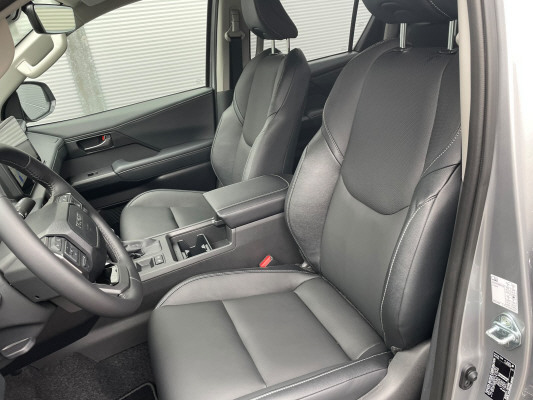 TOYOTA Hilux 2.8d MH Style DC4x4-image-7