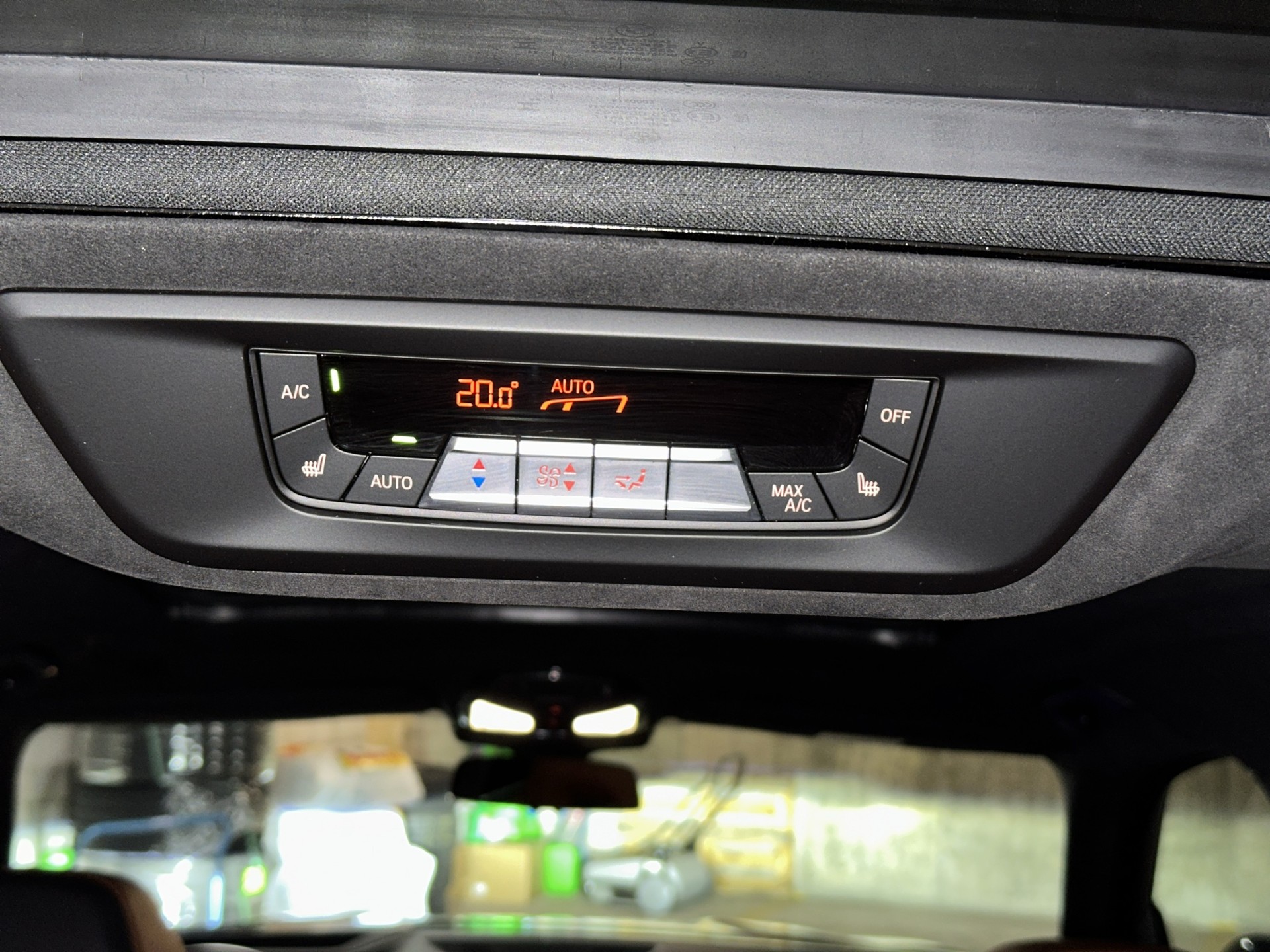 BMW X7 xDrive 48V 40d M Sport Pro (CH) FACELIFT AHK INDIVIDUAL 6 Sitze-image-27