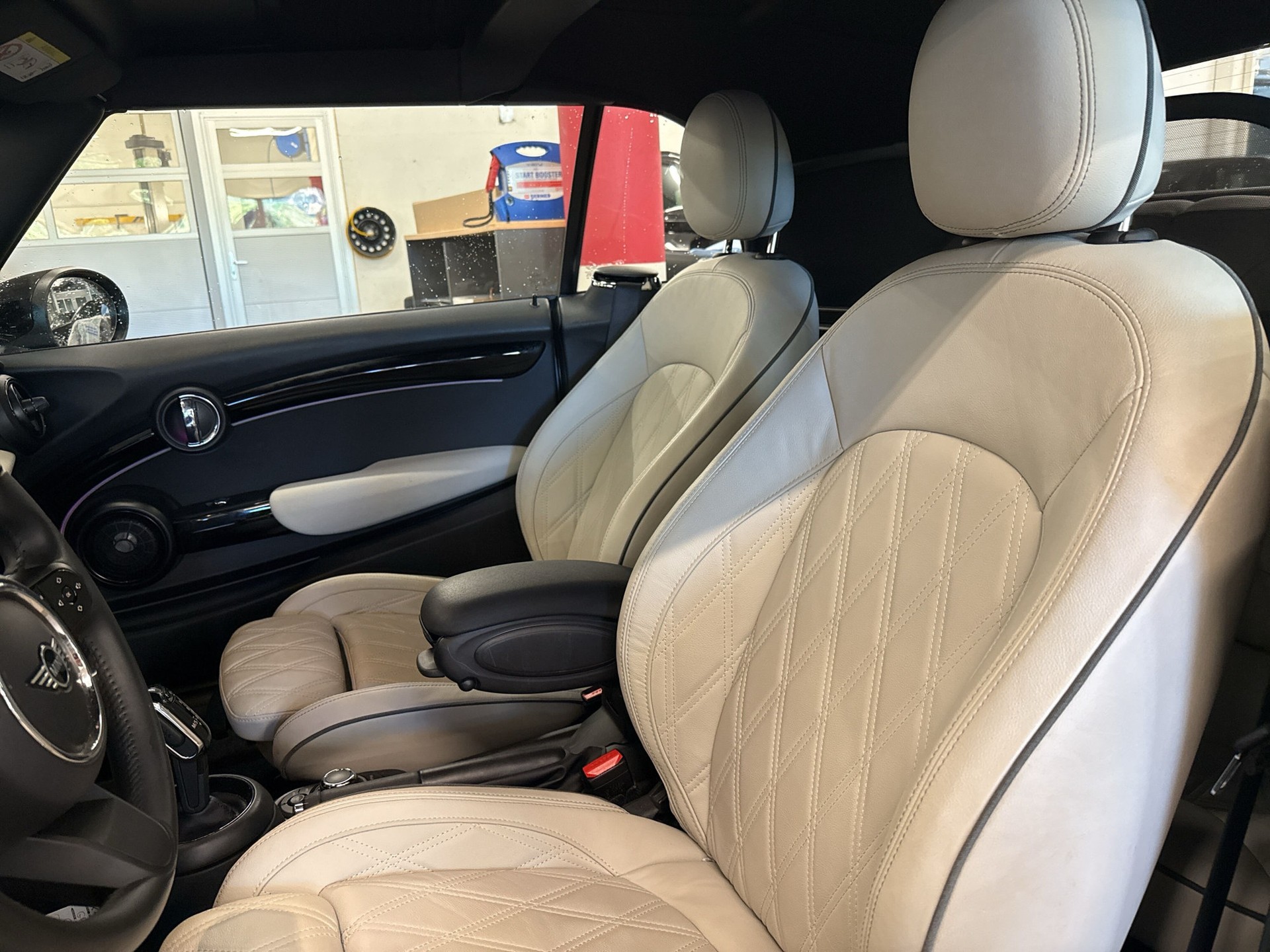 MINI Cooper Cabriolet DKG-image-9