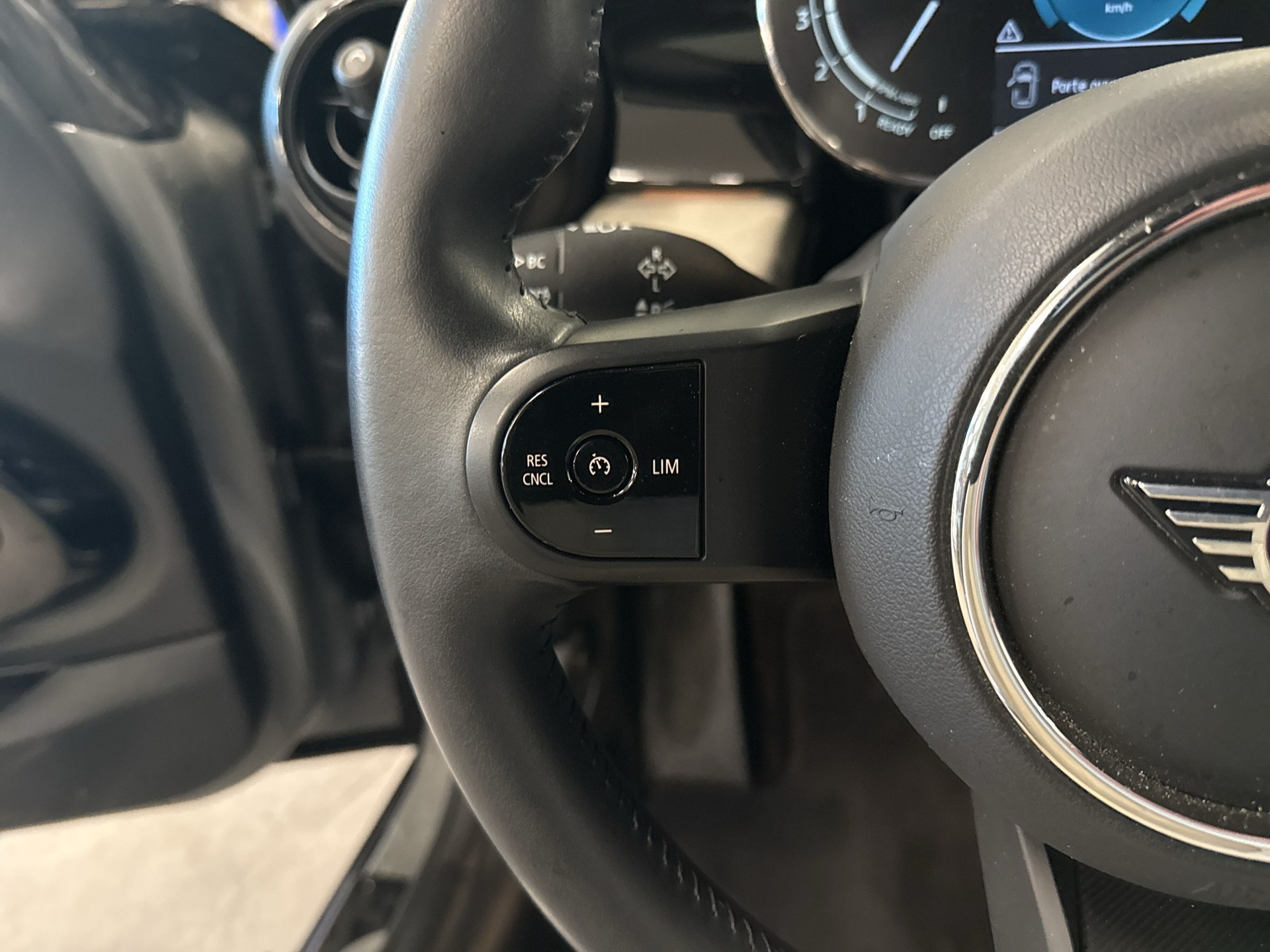 MINI Cooper Cabriolet DKG-image-13