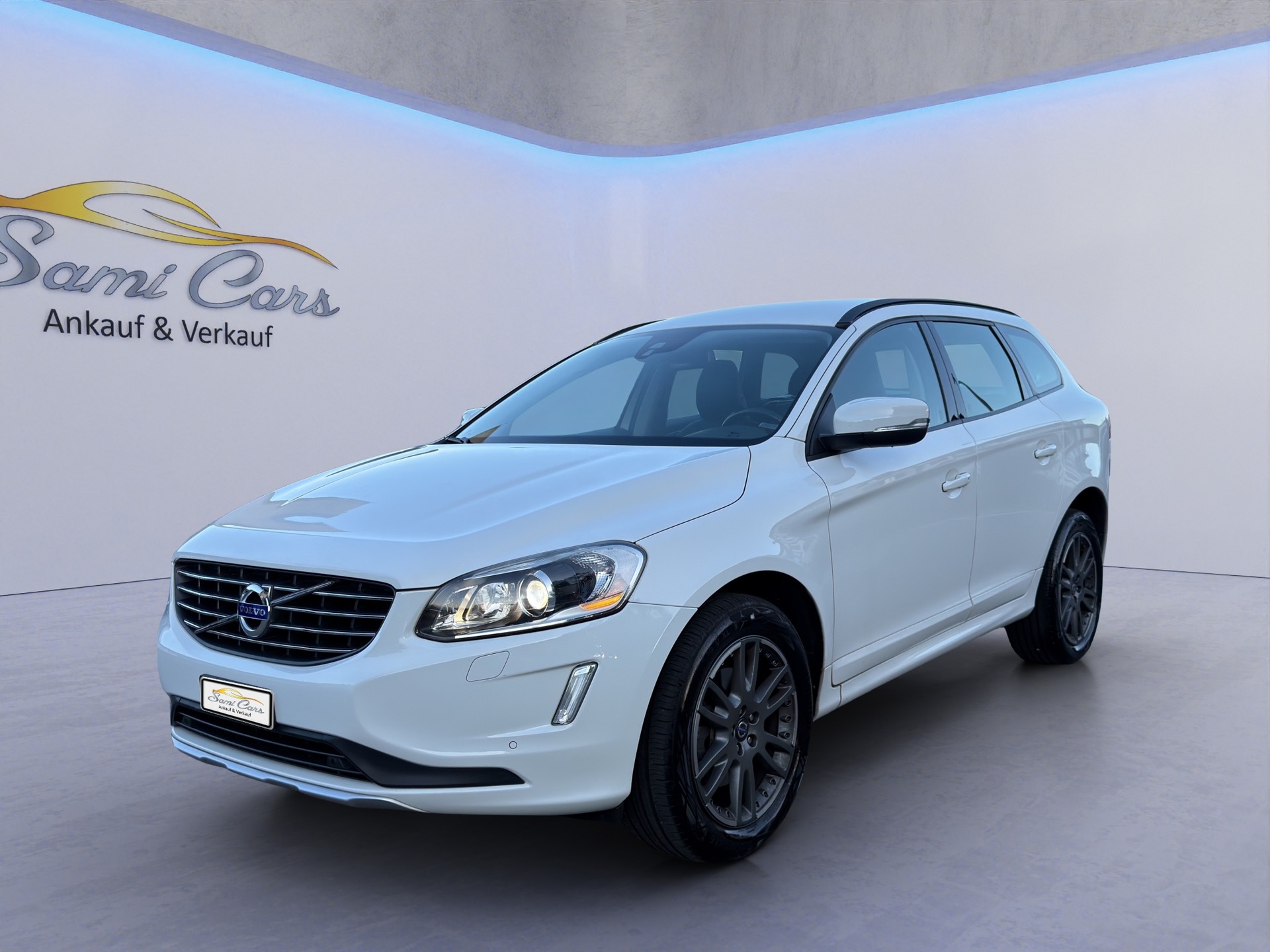 VOLVO XC60 D4 AWD Momentum Geartronic-image-0