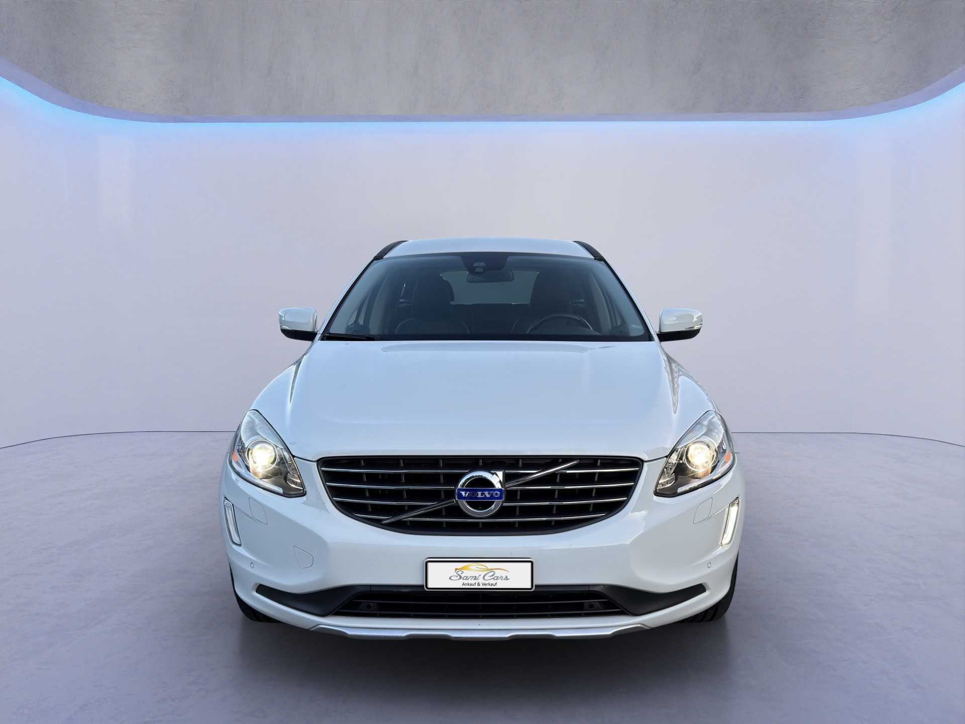 VOLVO XC60 D4 AWD Momentum Geartronic-image-3