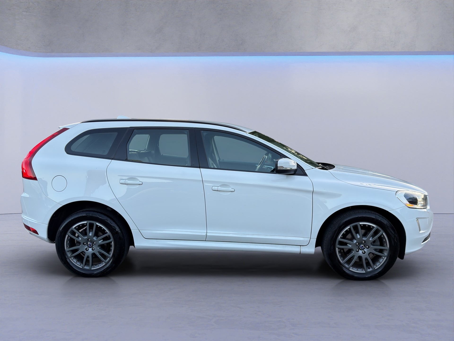 VOLVO XC60 D4 AWD Momentum Geartronic-image-5