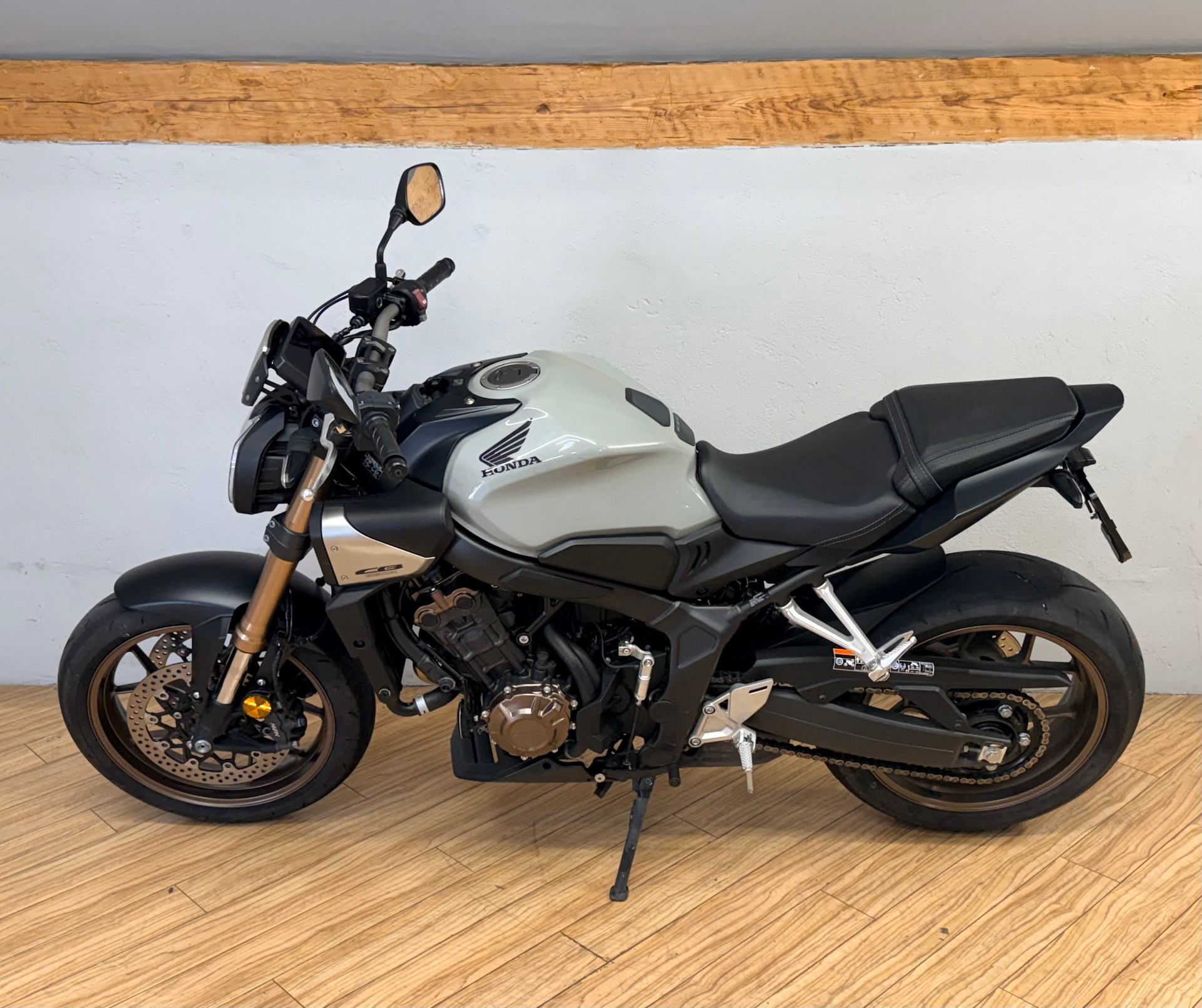 HONDA CB 650 R E-Clutch (35kW)-image-5
