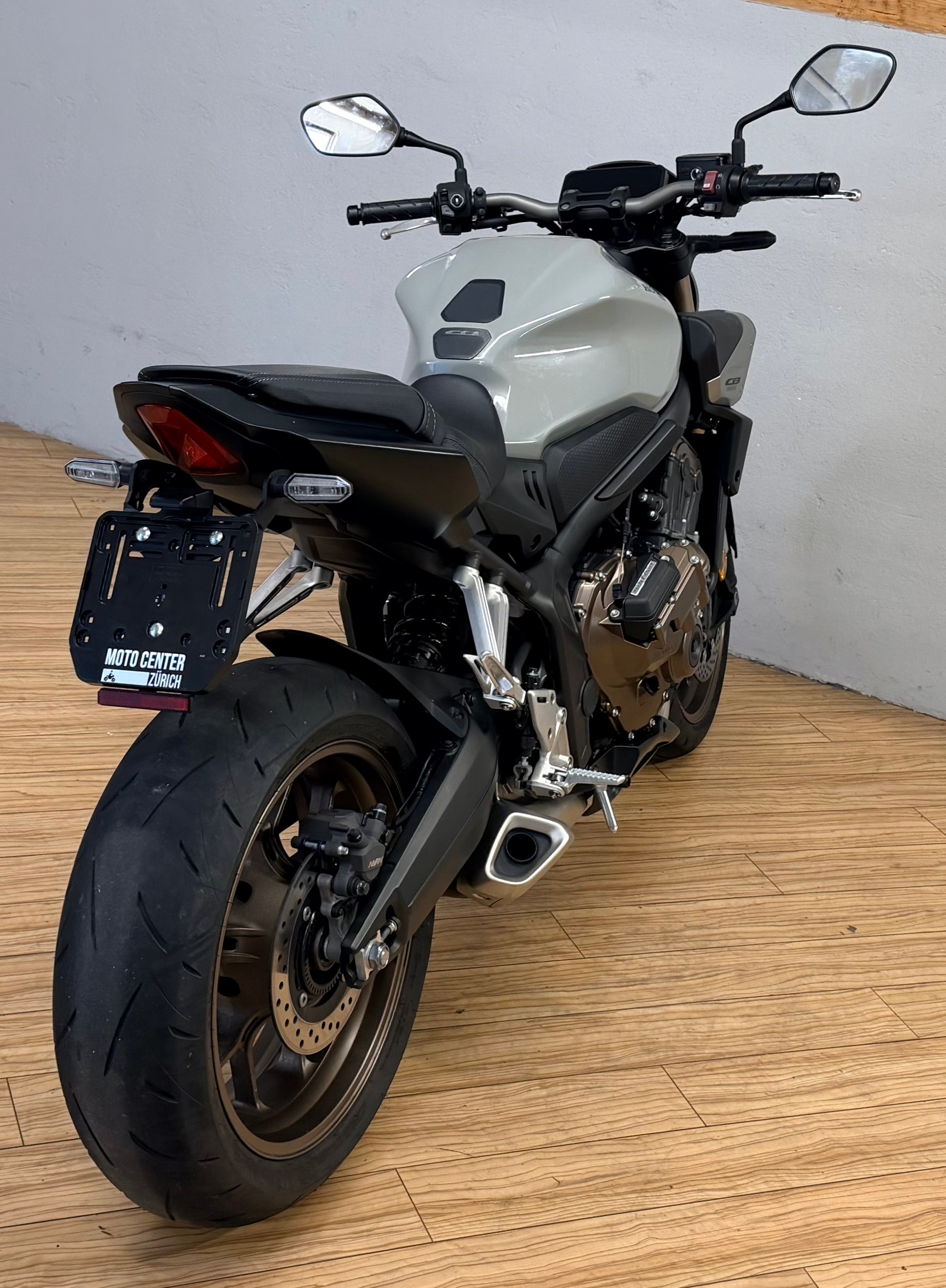 HONDA CB 650 R E-Clutch (35kW)-showroom-element-2