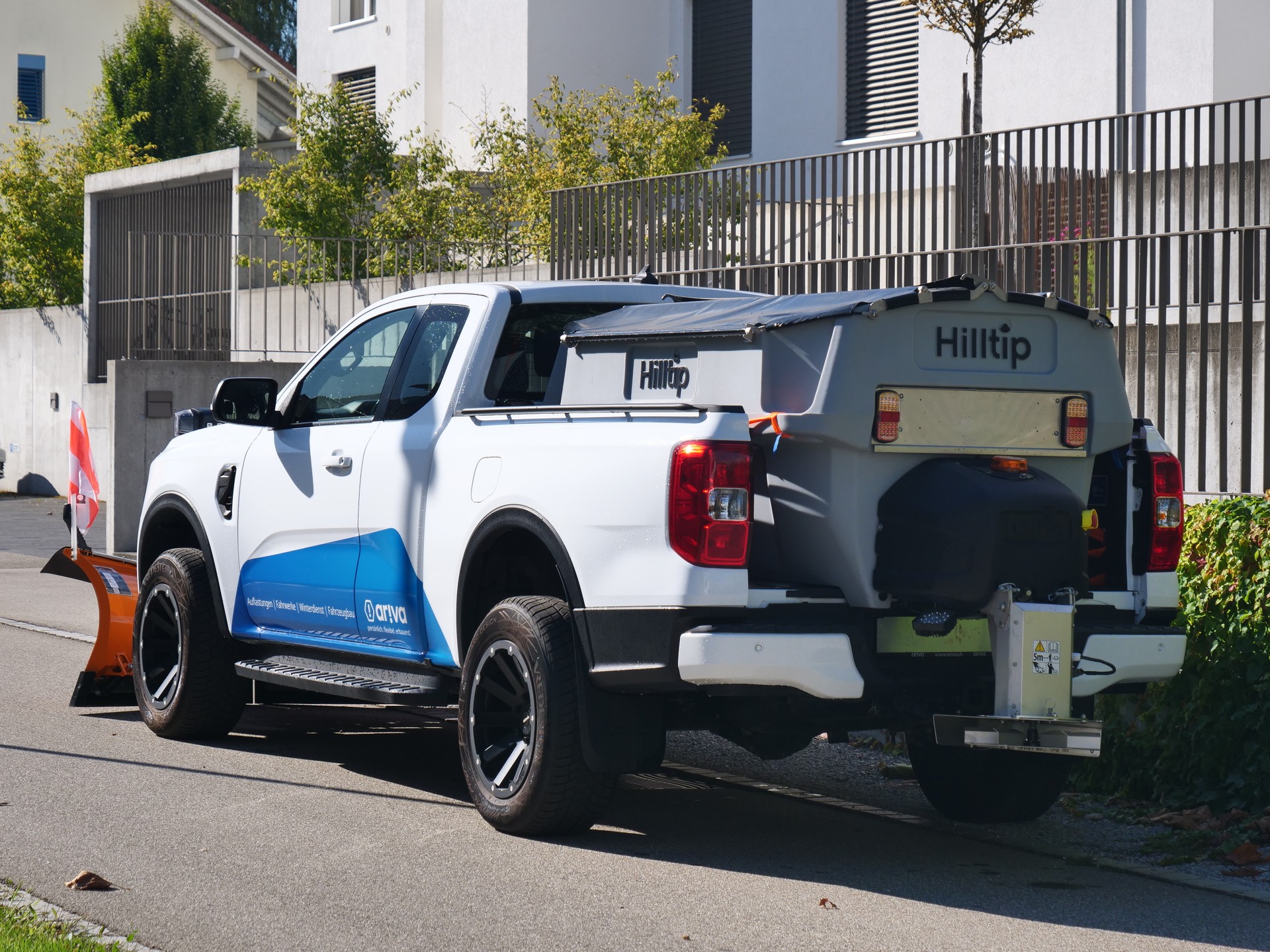 FORD Ranger inkl. Pflug und Streuer-image-4