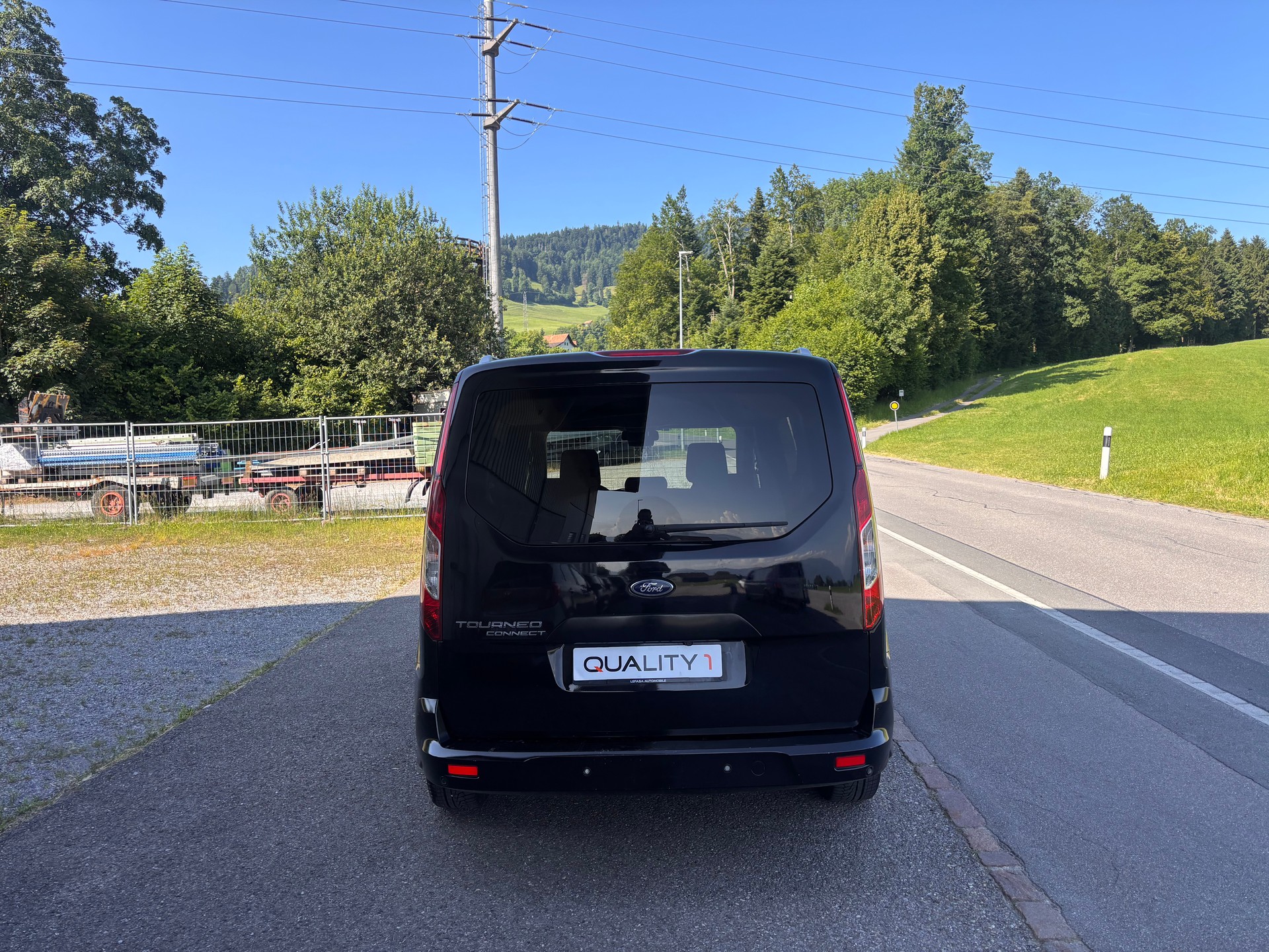 FORD Grand Tourneo Connect 1.5 EcoBlue Titanium Automat-image-3