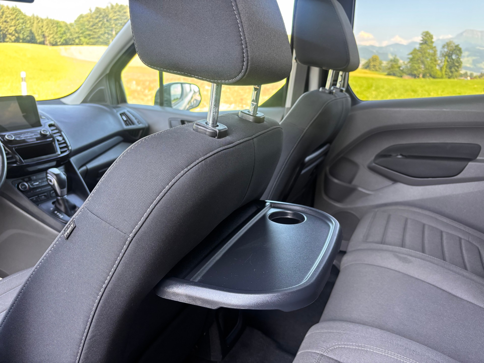 FORD Grand Tourneo Connect 1.5 EcoBlue Titanium Automat-image-8