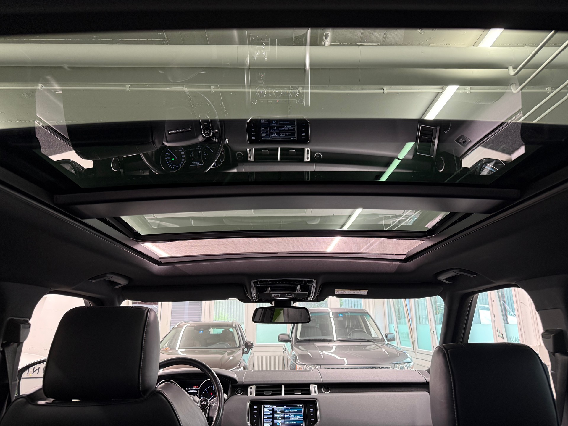 LAND ROVER Range Rover Sport 3.0 SDV6 Automatic-image-14