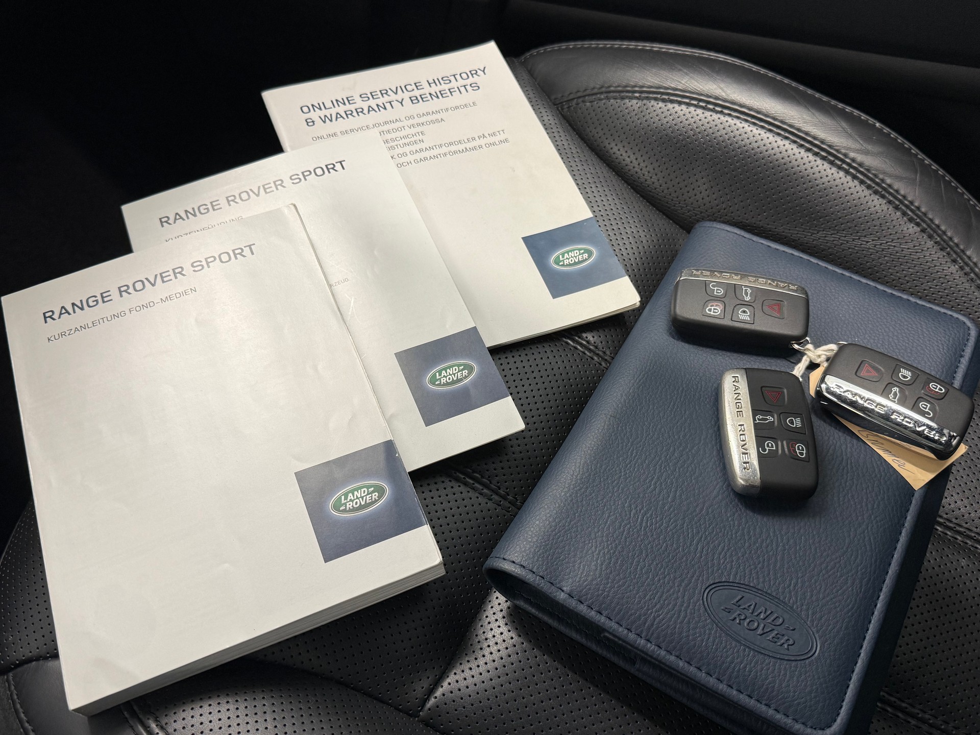 LAND ROVER Range Rover Sport 3.0 SDV6 Automatic-image-21