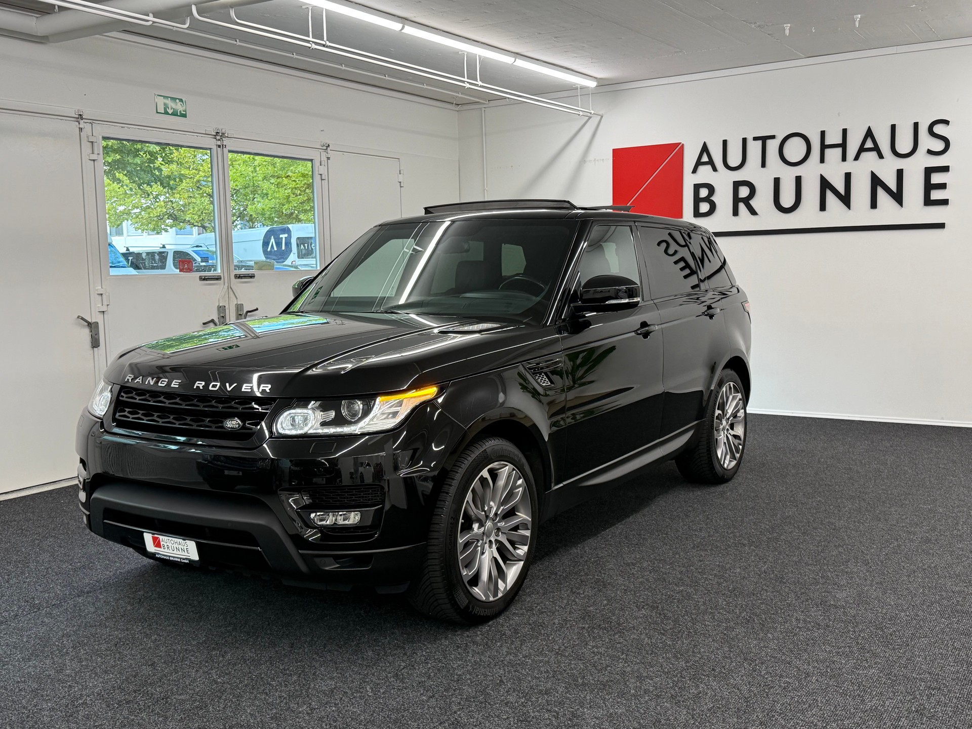 LAND ROVER Range Rover Sport 3.0 SDV6 Automatic-image-0
