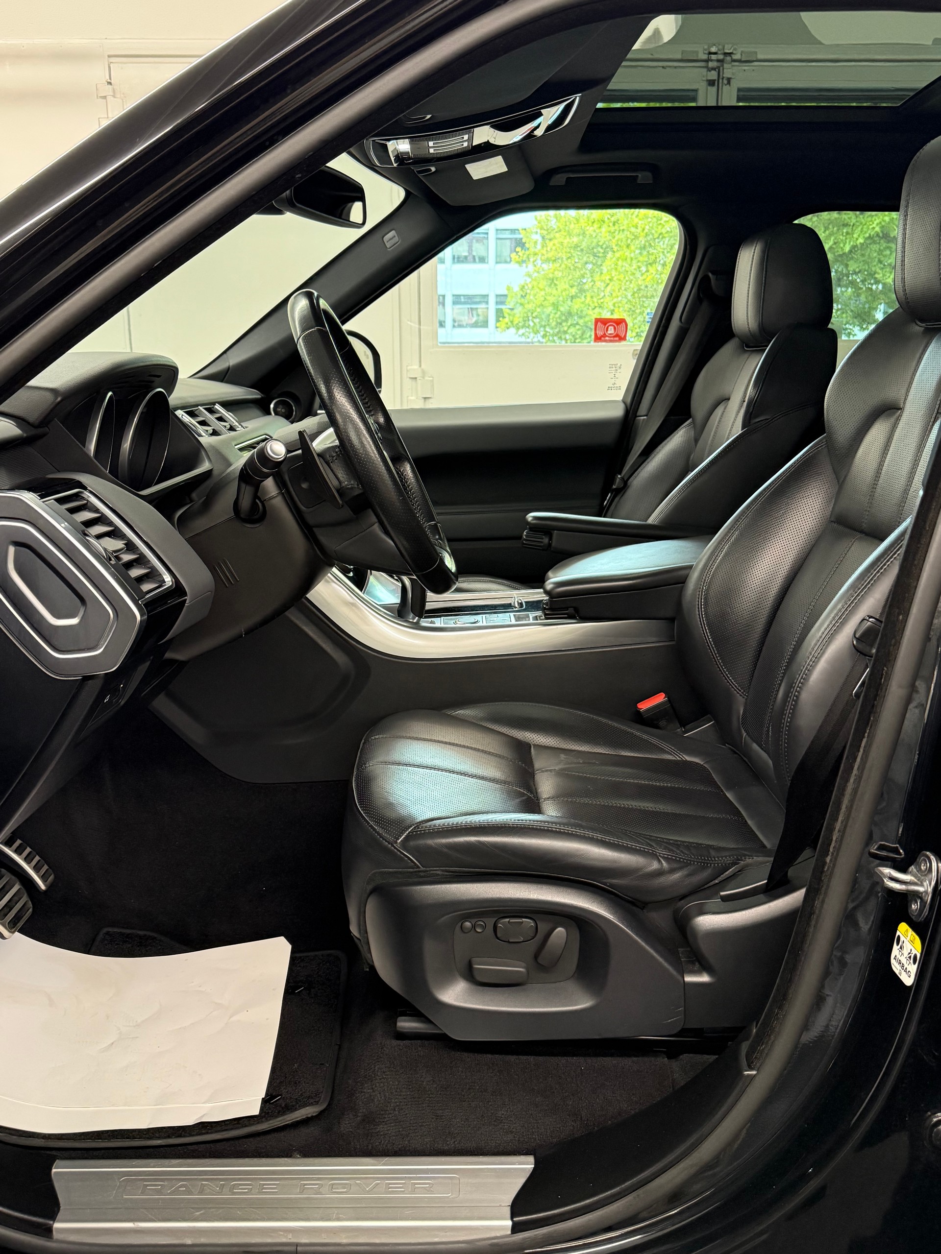 LAND ROVER Range Rover Sport 3.0 SDV6 Automatic-image-11