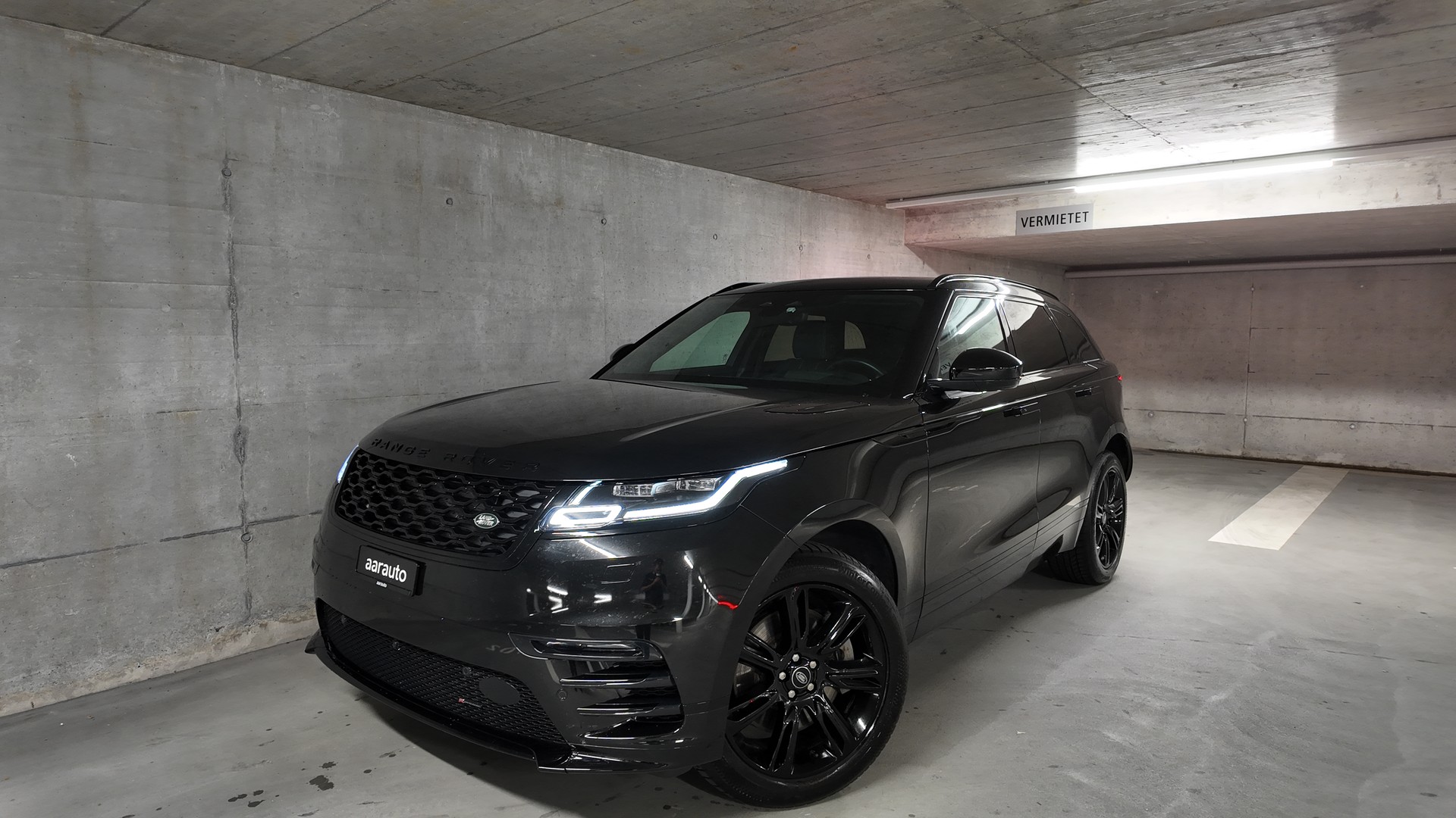 LAND ROVER Range Rover Velar 3.0 D I6 300 R-Dynamic SE-image-0