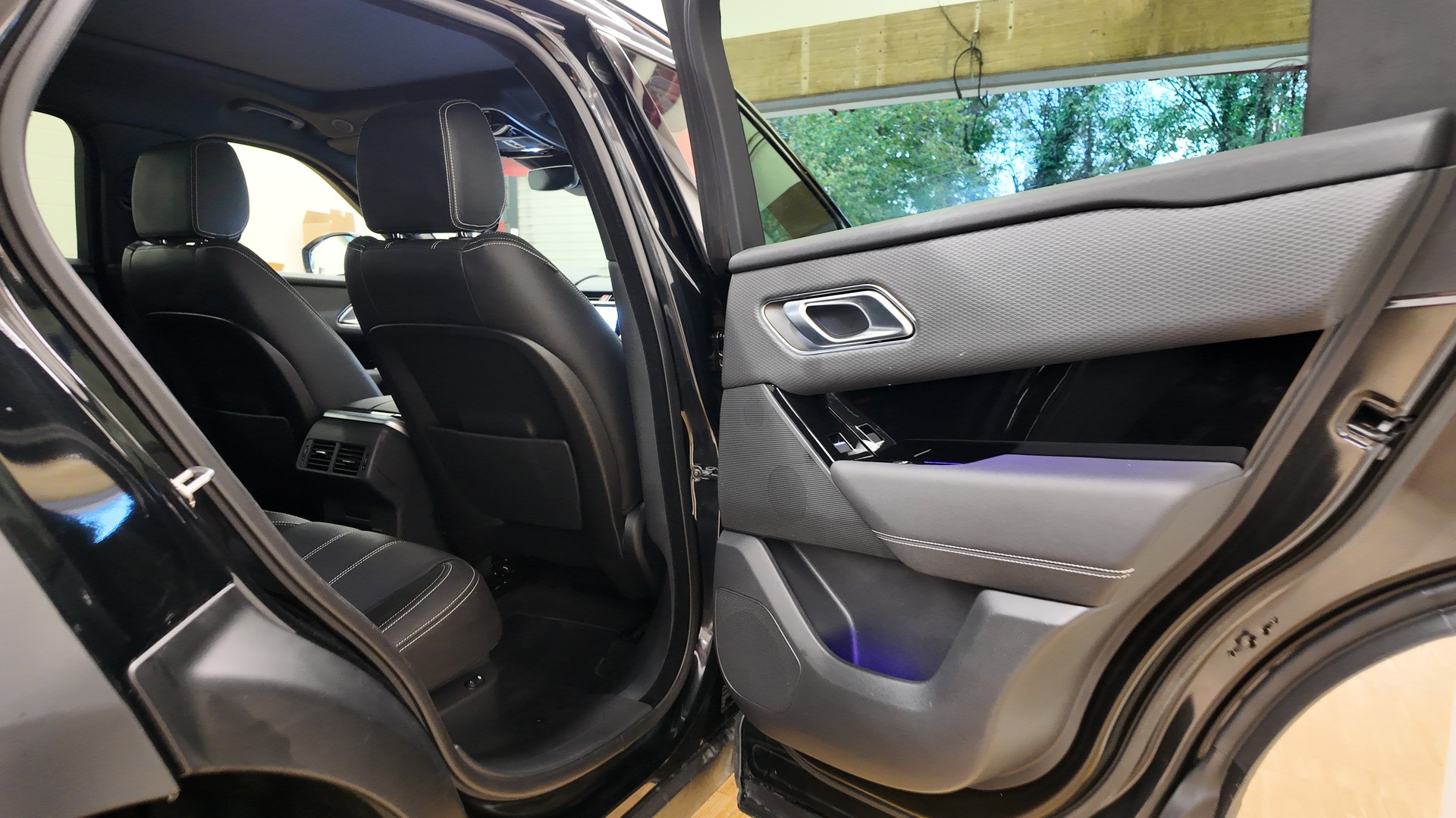 LAND ROVER Range Rover Velar 3.0 D I6 300 R-Dynamic SE-image-20