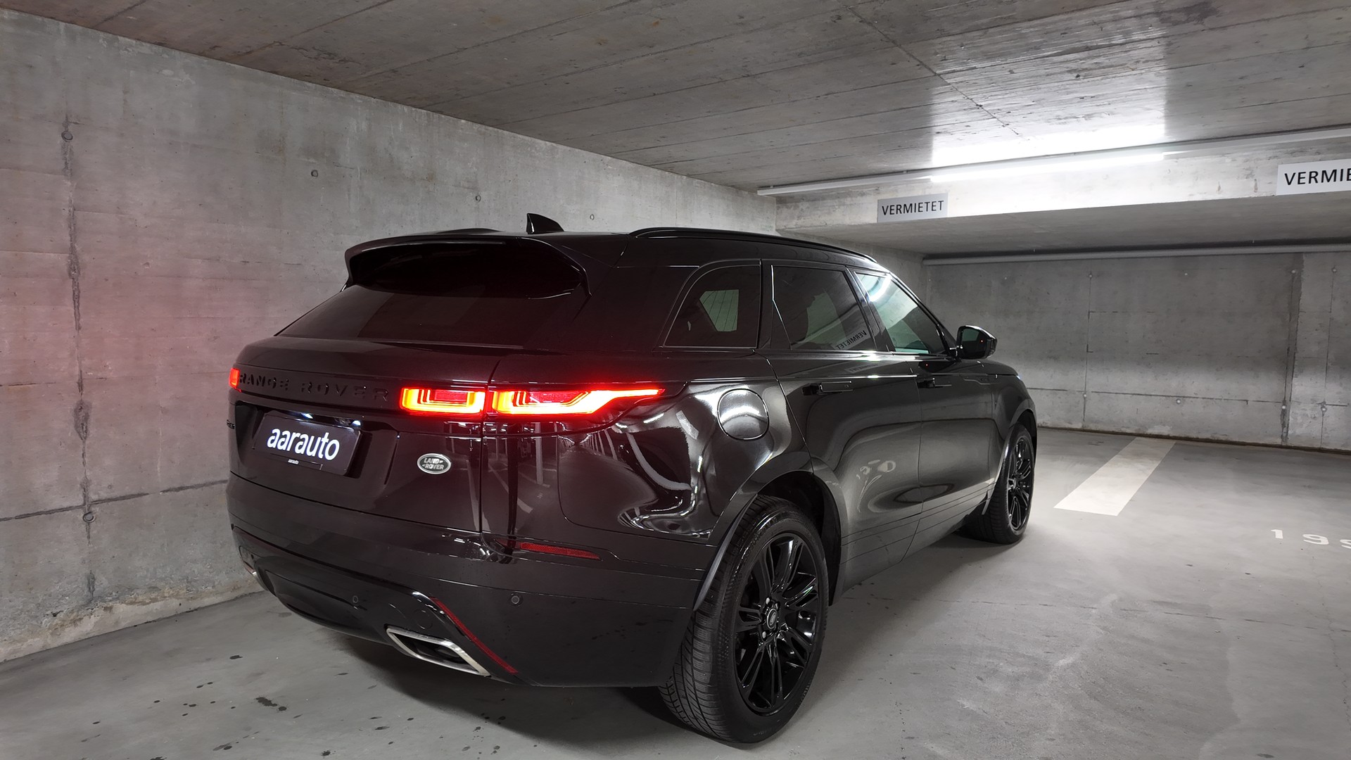 LAND ROVER Range Rover Velar 3.0 D I6 300 R-Dynamic SE-image-4