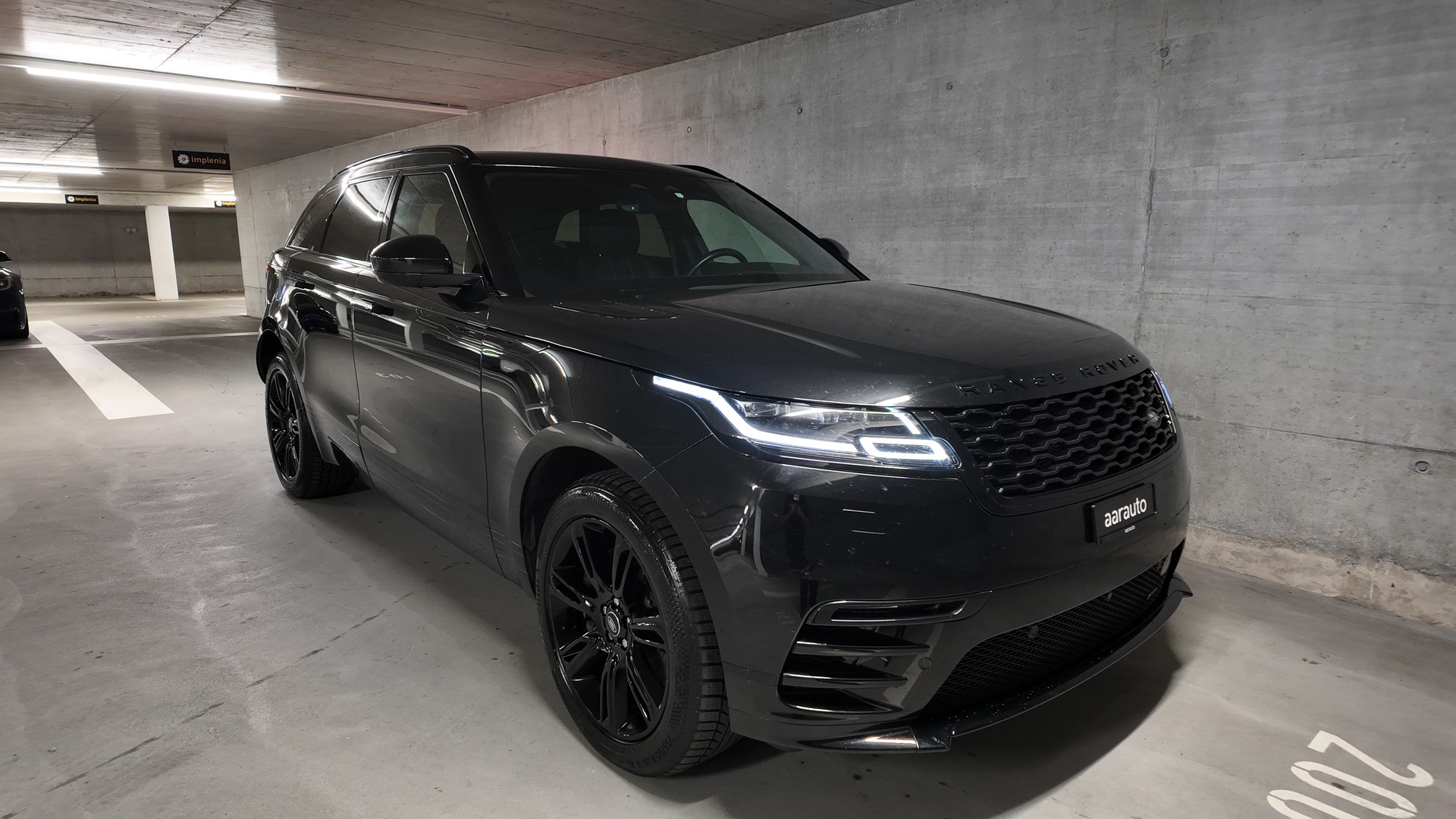 LAND ROVER Range Rover Velar 3.0 D I6 300 R-Dynamic SE-image-5