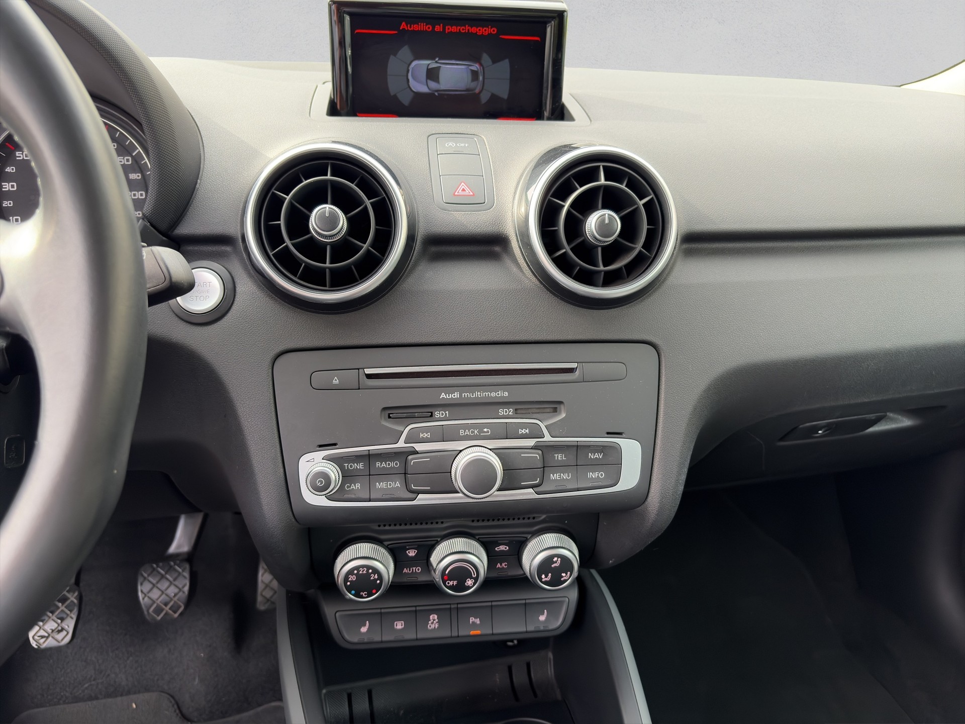 AUDI A1 1.0 TFSI Sport-image-15