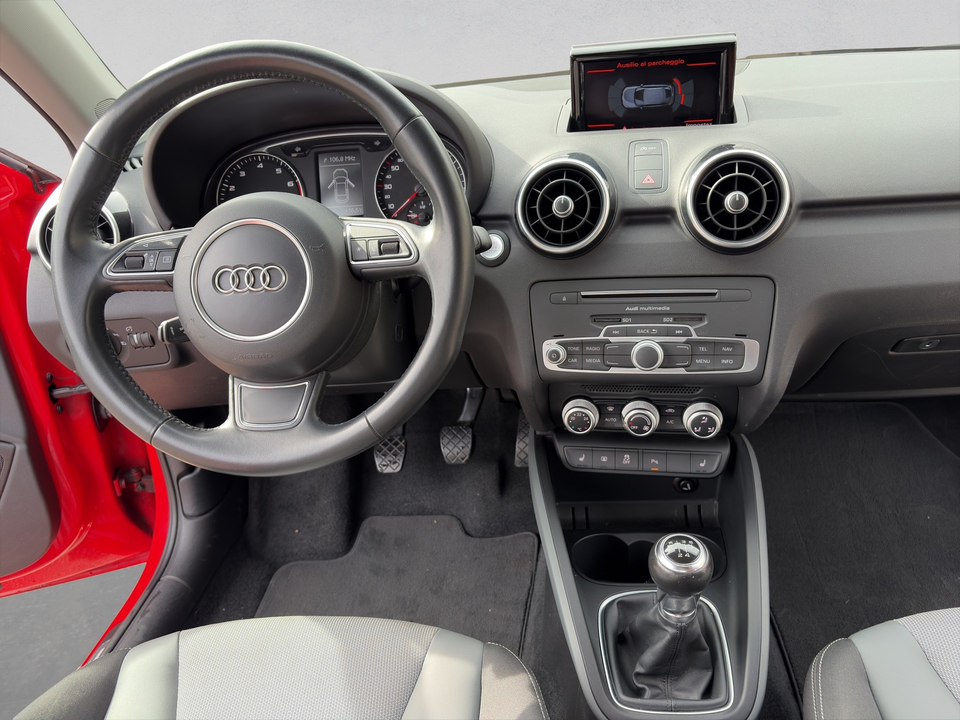 AUDI A1 1.0 TFSI Sport-image-14