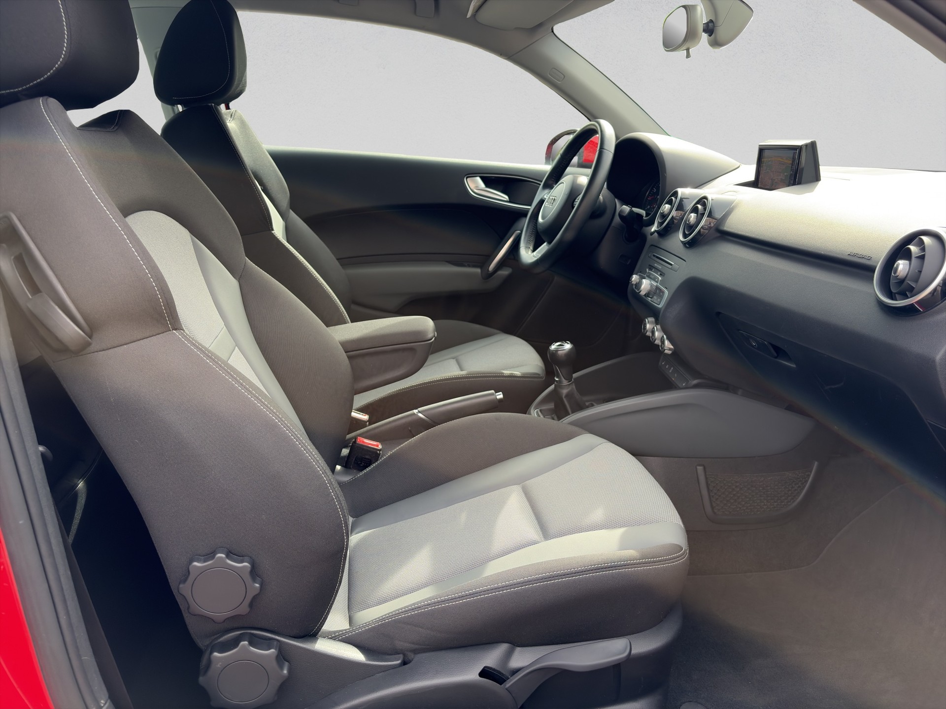 AUDI A1 1.0 TFSI Sport-image-20