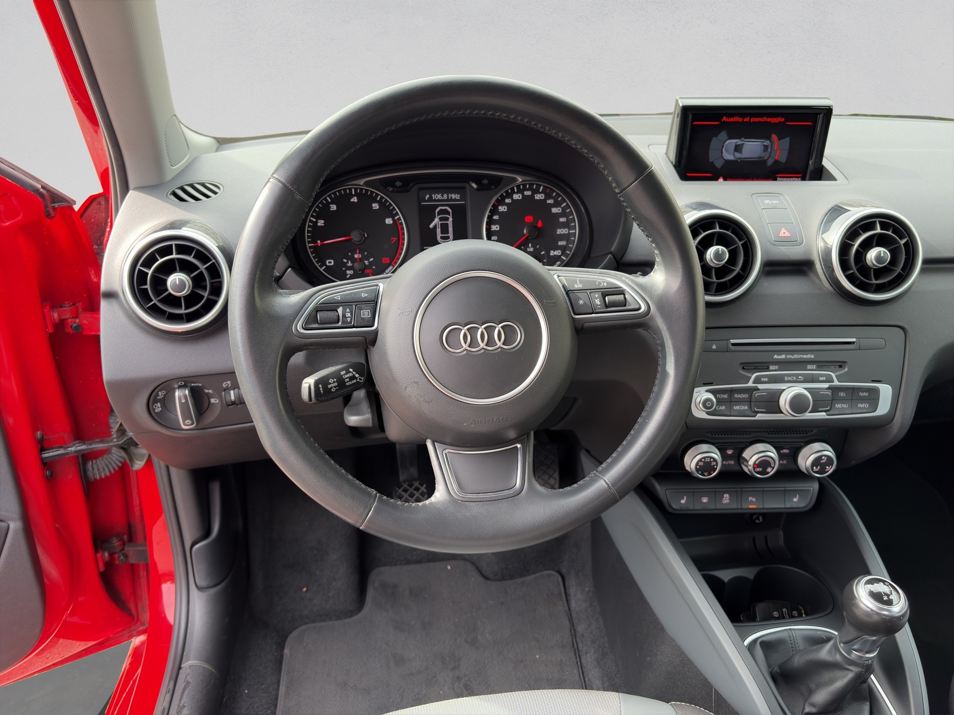 AUDI A1 1.0 TFSI Sport-image-10