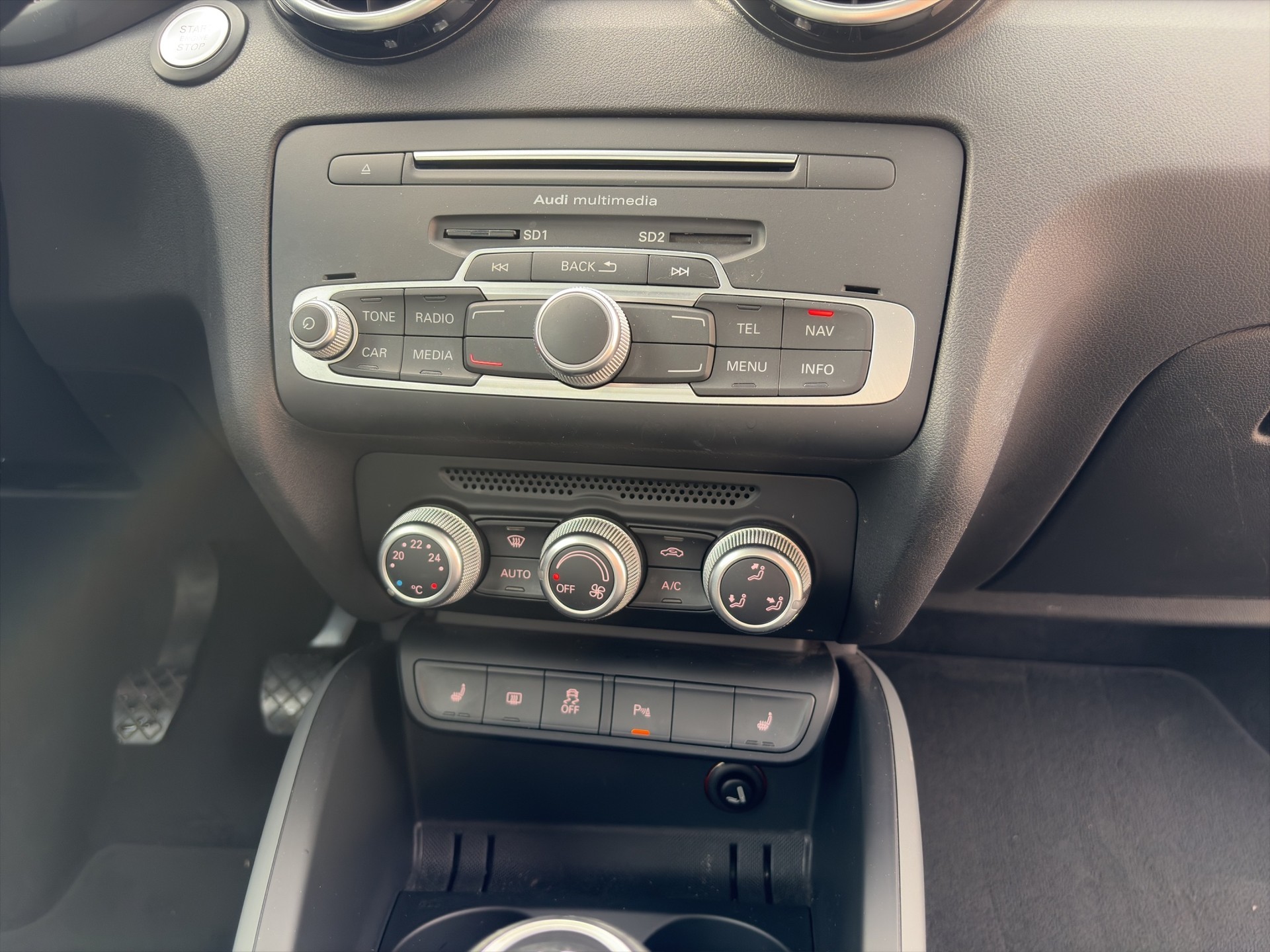 AUDI A1 1.0 TFSI Sport-image-22