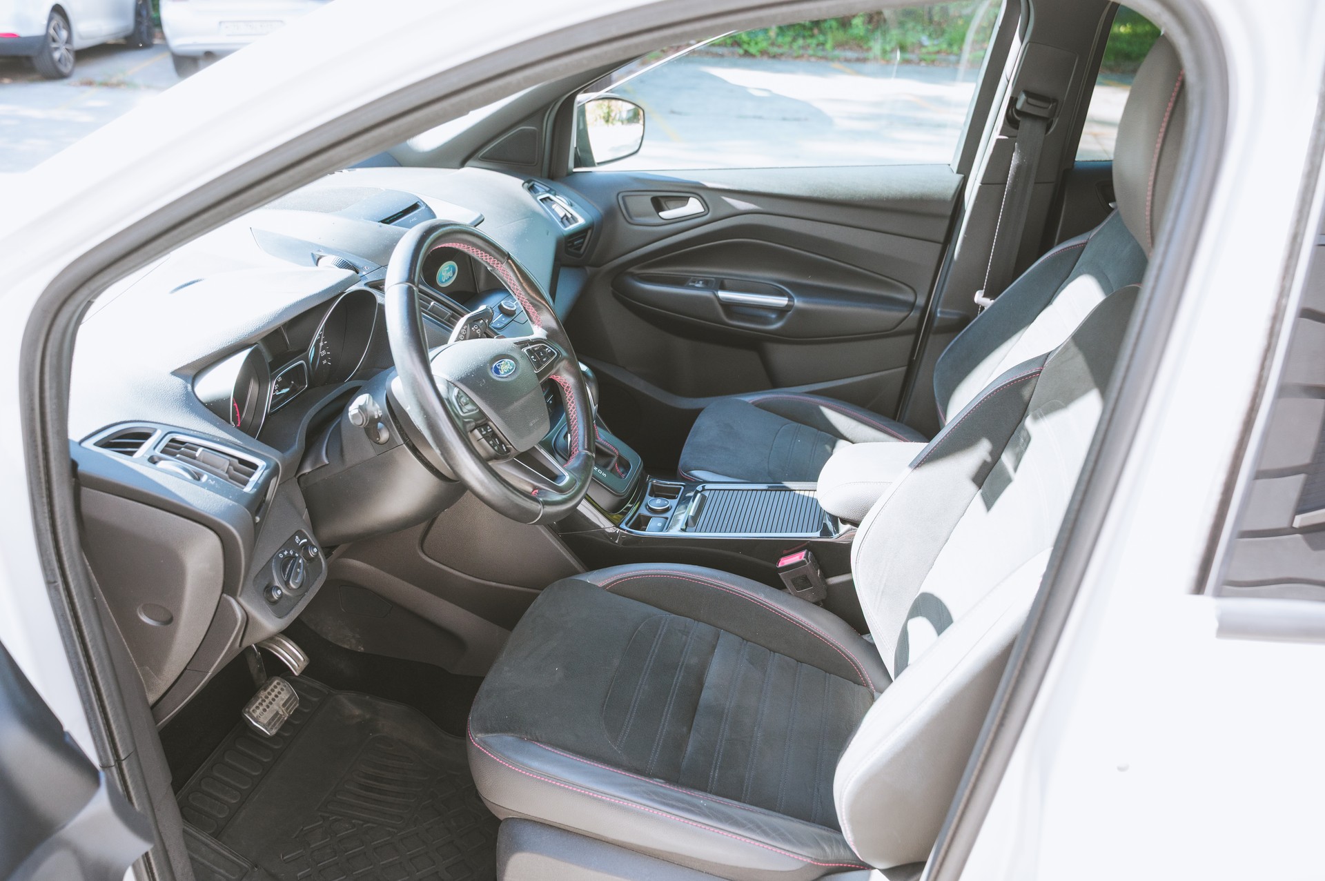 FORD 1.5 EcoB 182 ST-Line-image-7