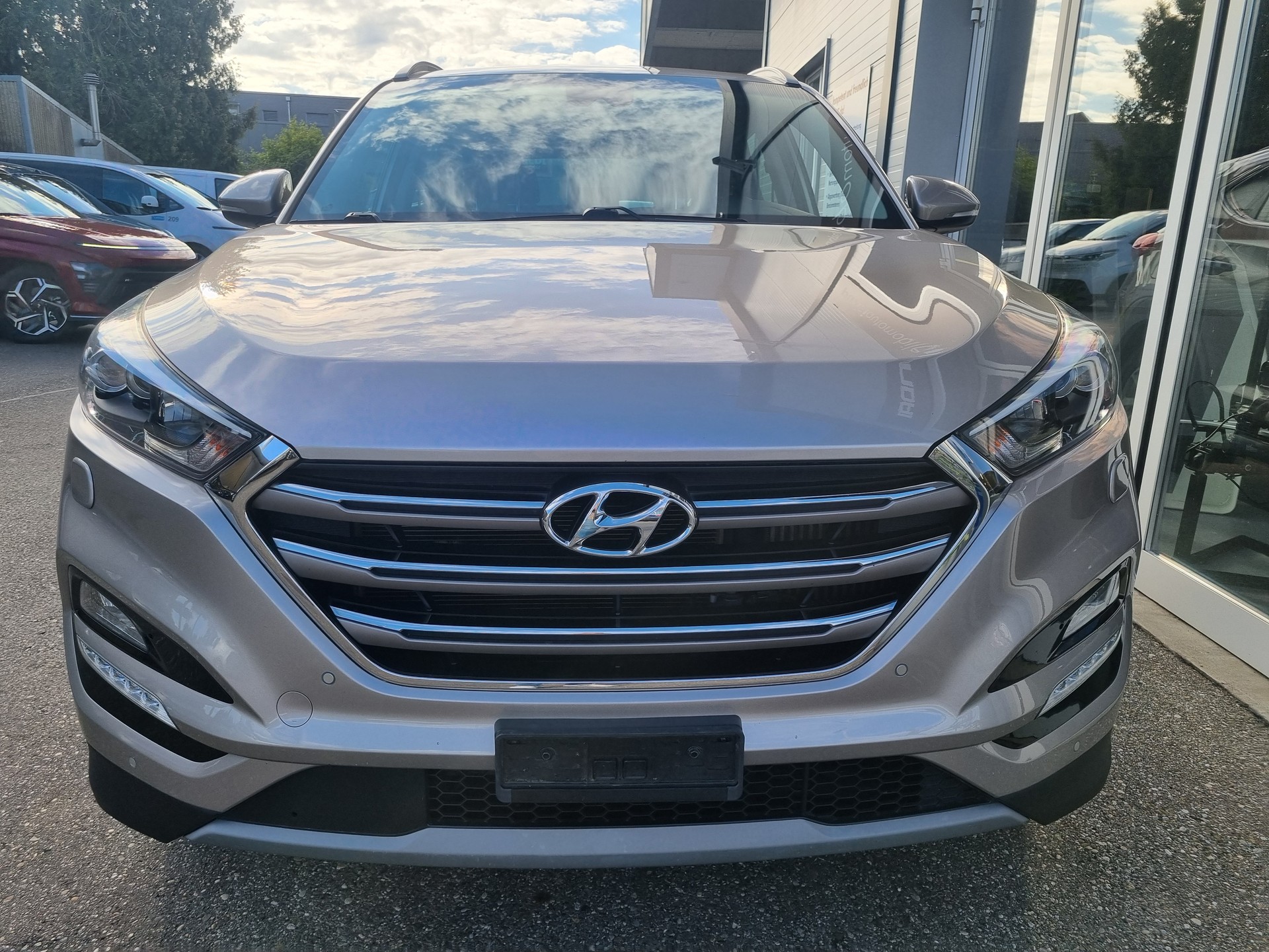 HYUNDAI Tucson 2.0 CRDI Plena 4WD Automatic-image-1