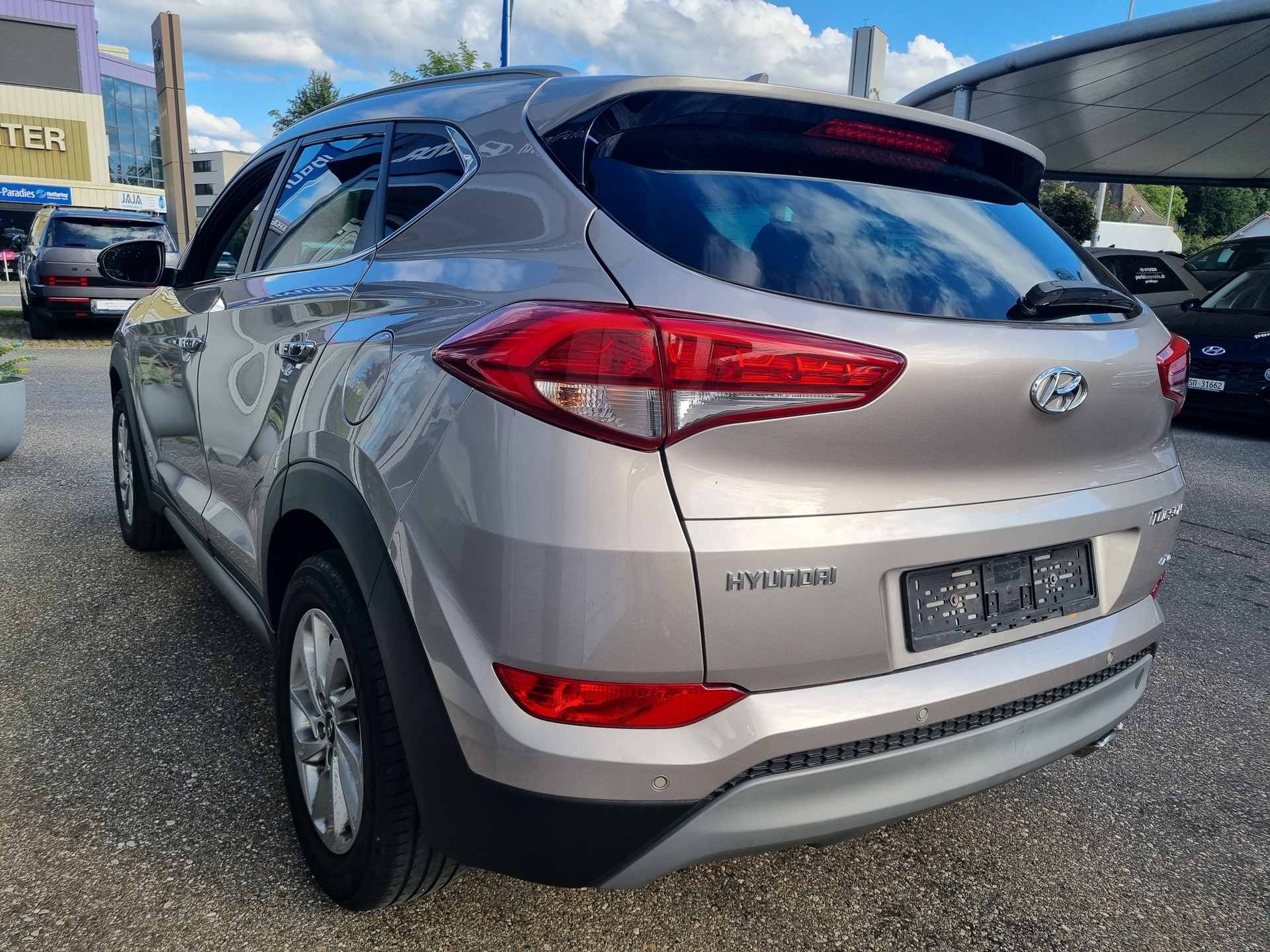 HYUNDAI Tucson 2.0 CRDI Plena 4WD Automatic-image-6