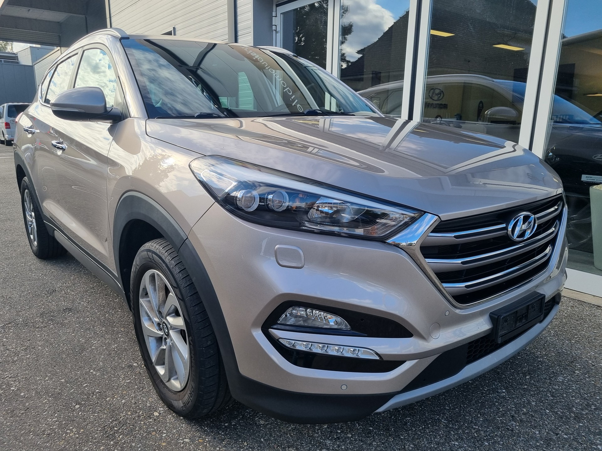 HYUNDAI Tucson 2.0 CRDI Plena 4WD Automatic-image-0