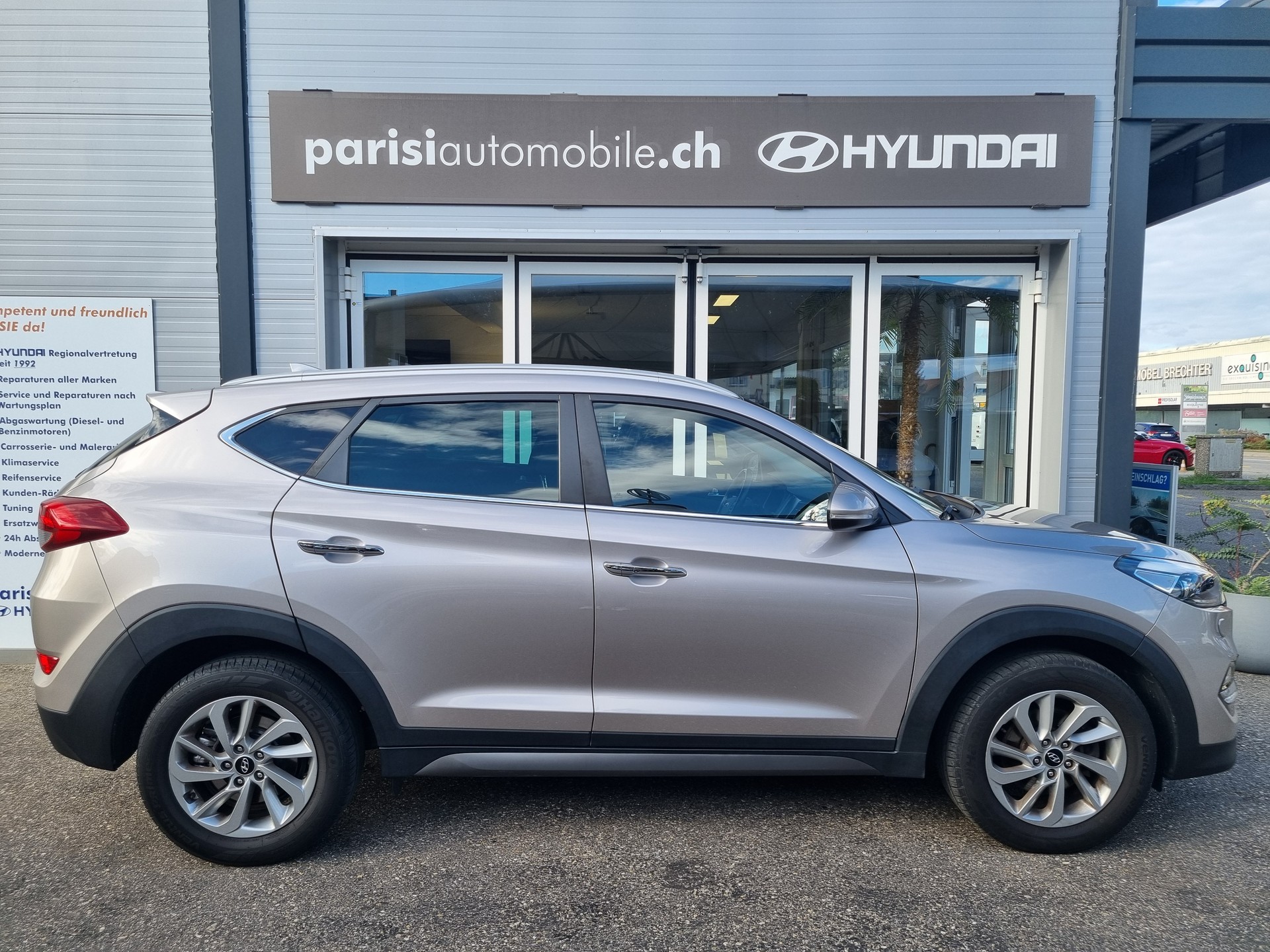 HYUNDAI Tucson 2.0 CRDI Plena 4WD Automatic-image-3