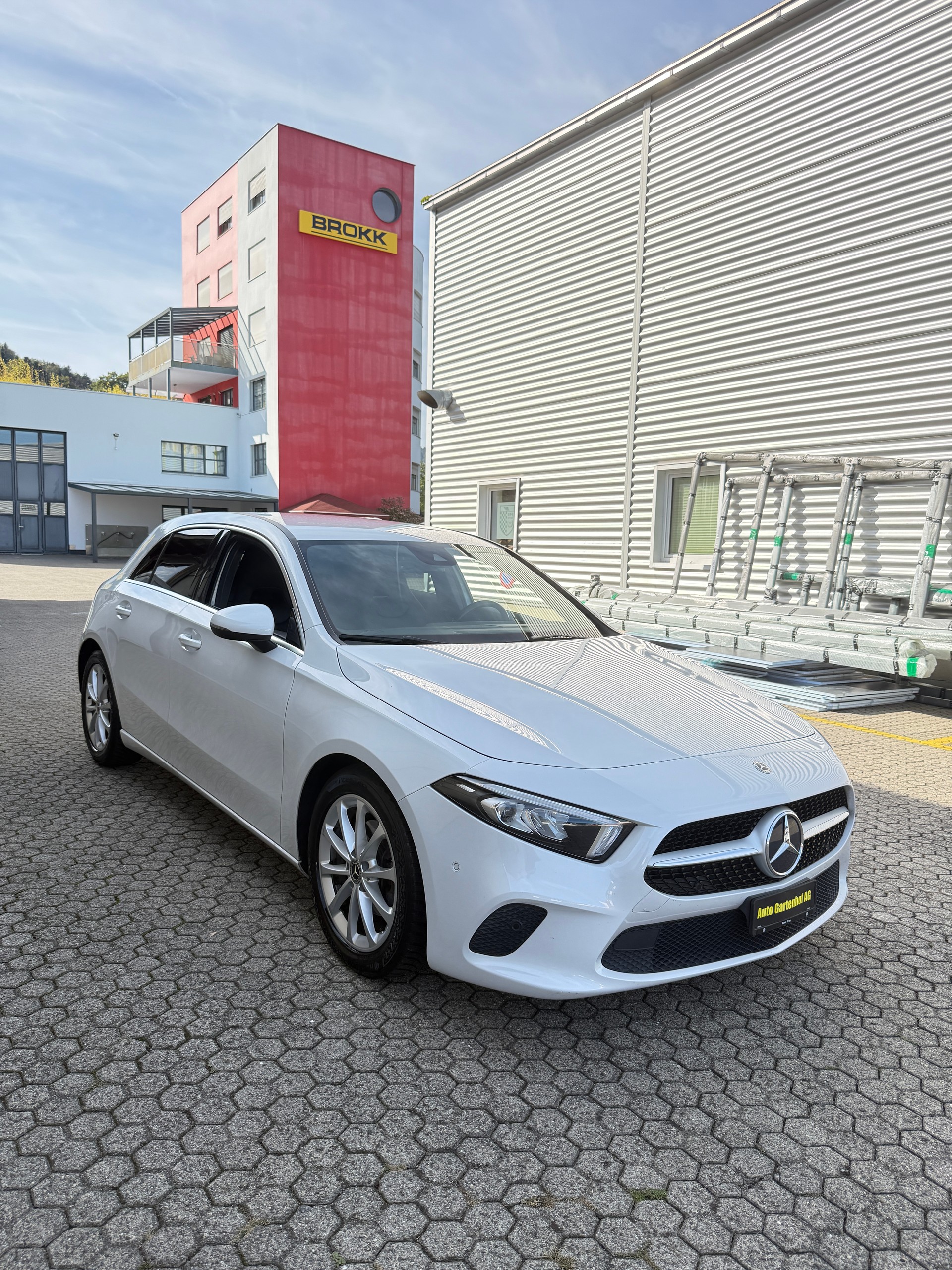 MERCEDES-BENZ A 180 d-image-0