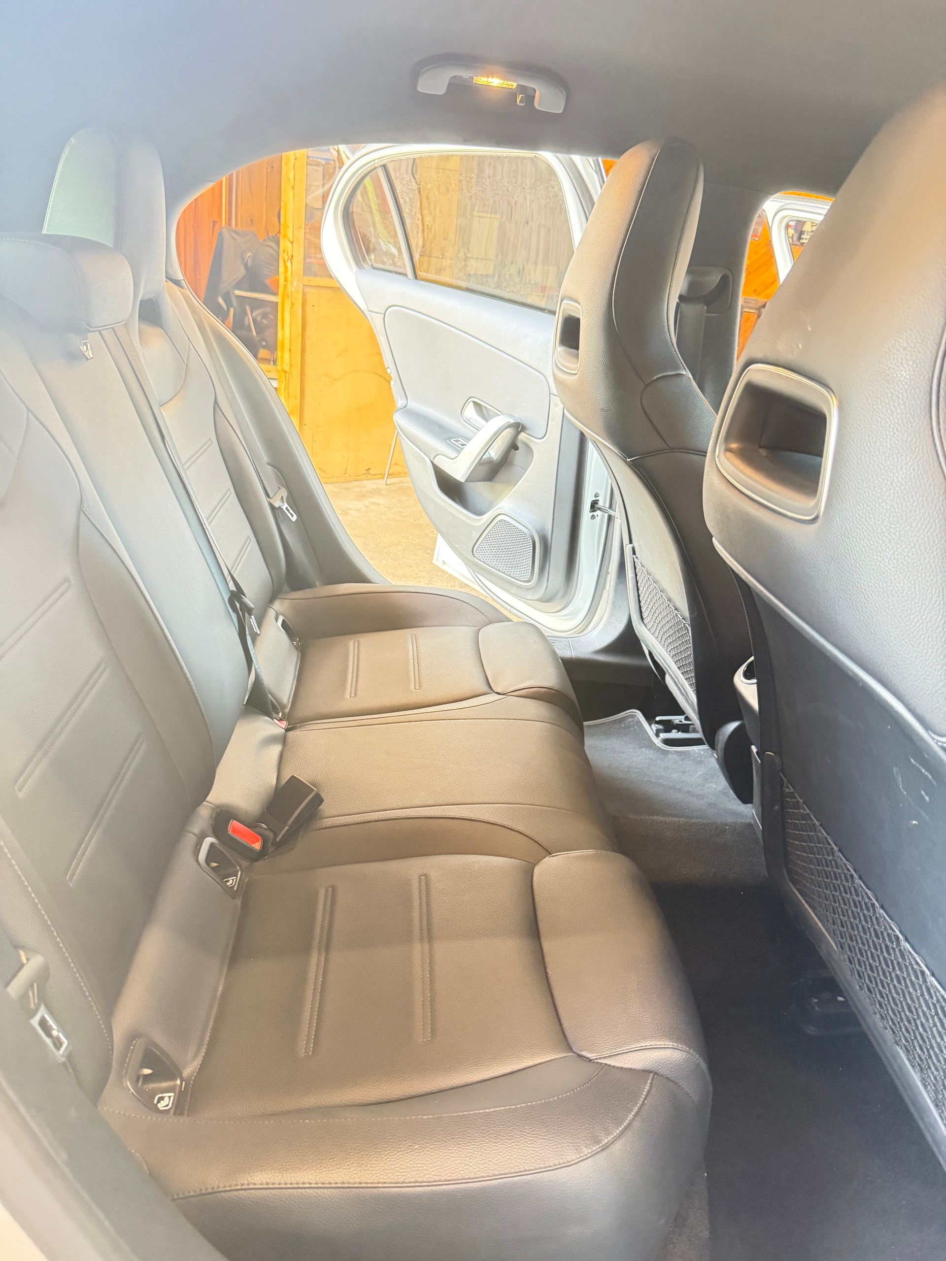 MERCEDES-BENZ A 180 d-image-14