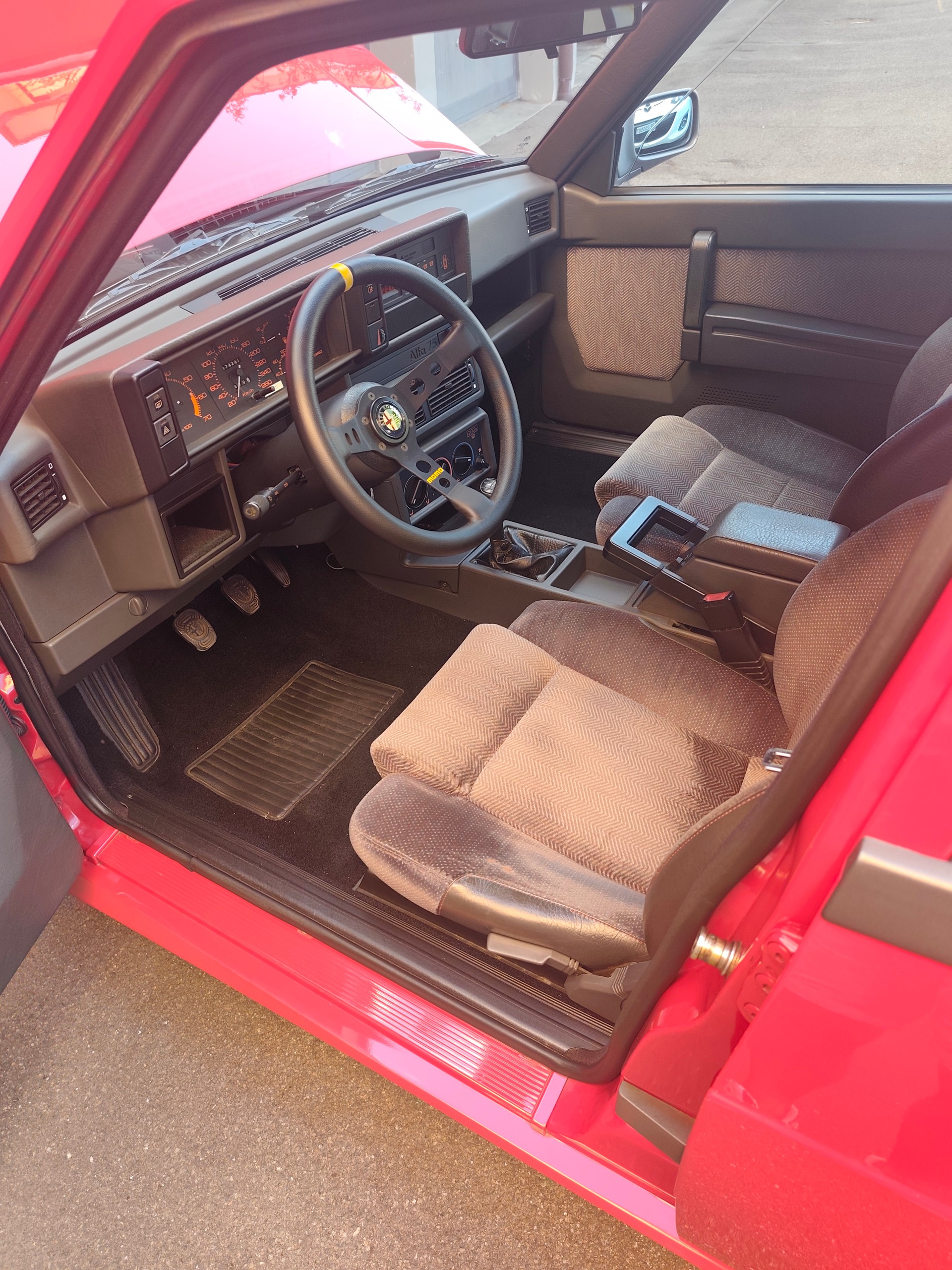 ALFA ROMEO 3.0 V6 America-image-3