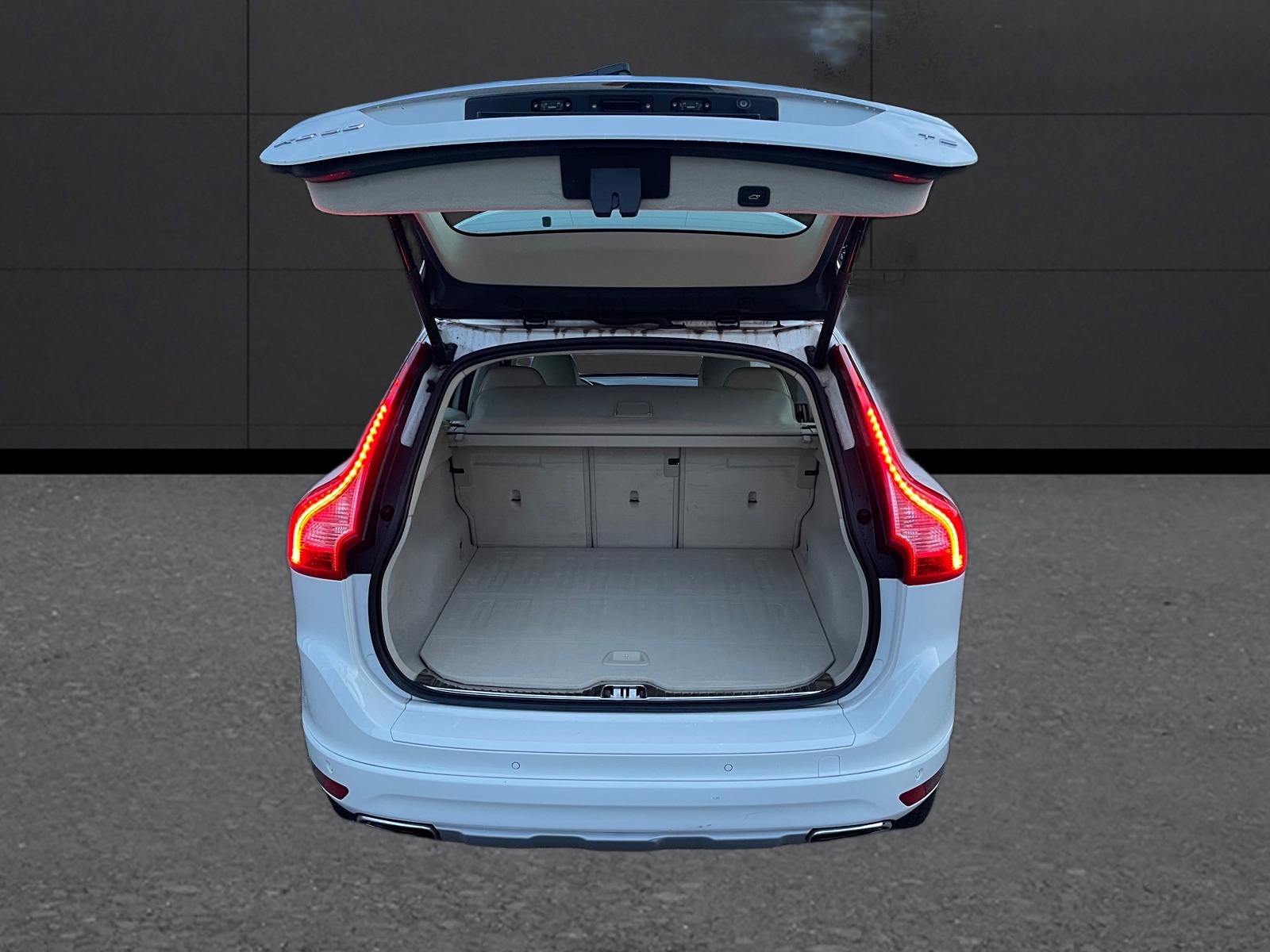 VOLVO XC60 T5 Summum Geartronic-image-8