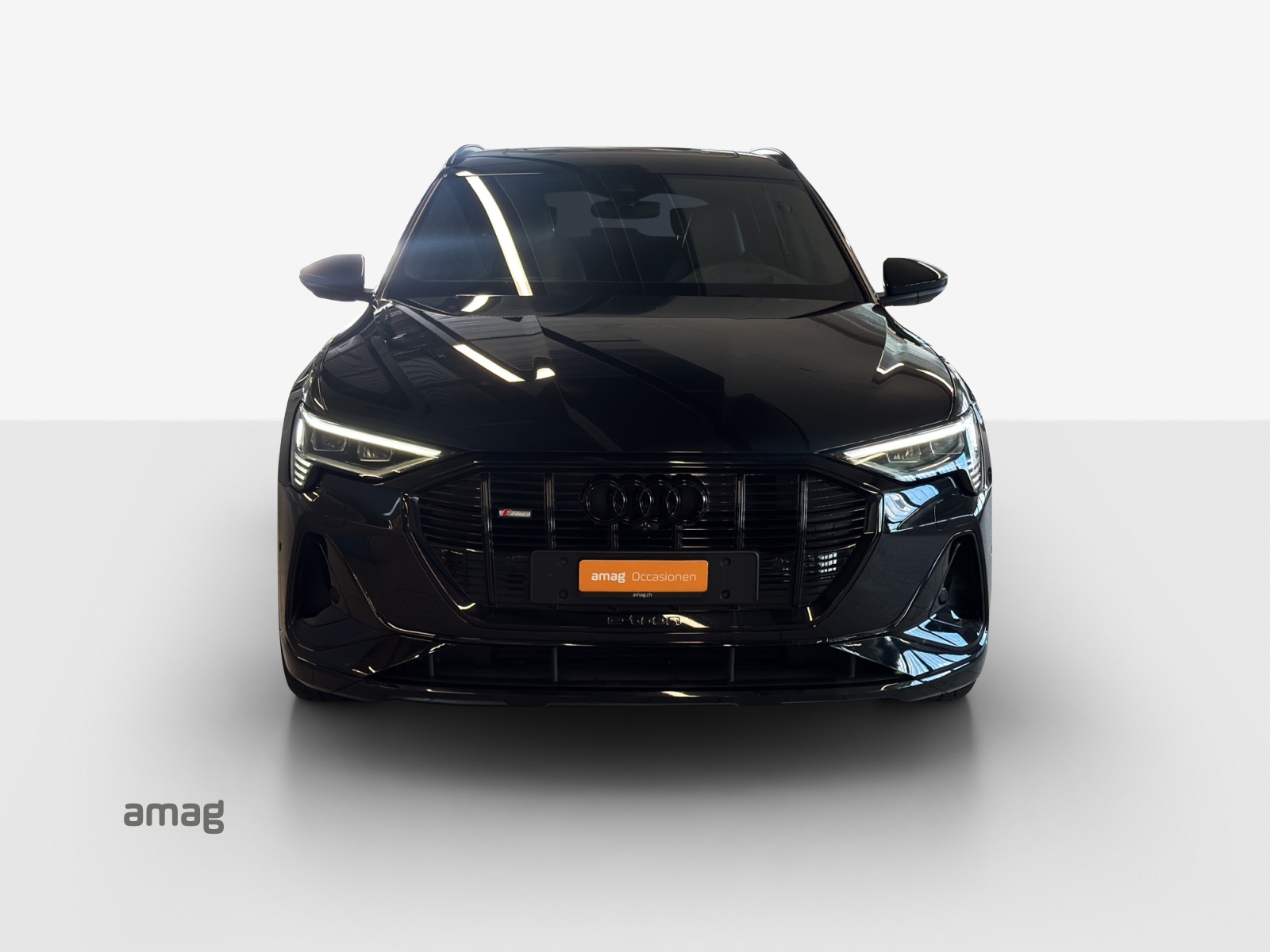 AUDI e-tron 55 S Line Black Edition quattro-image-7