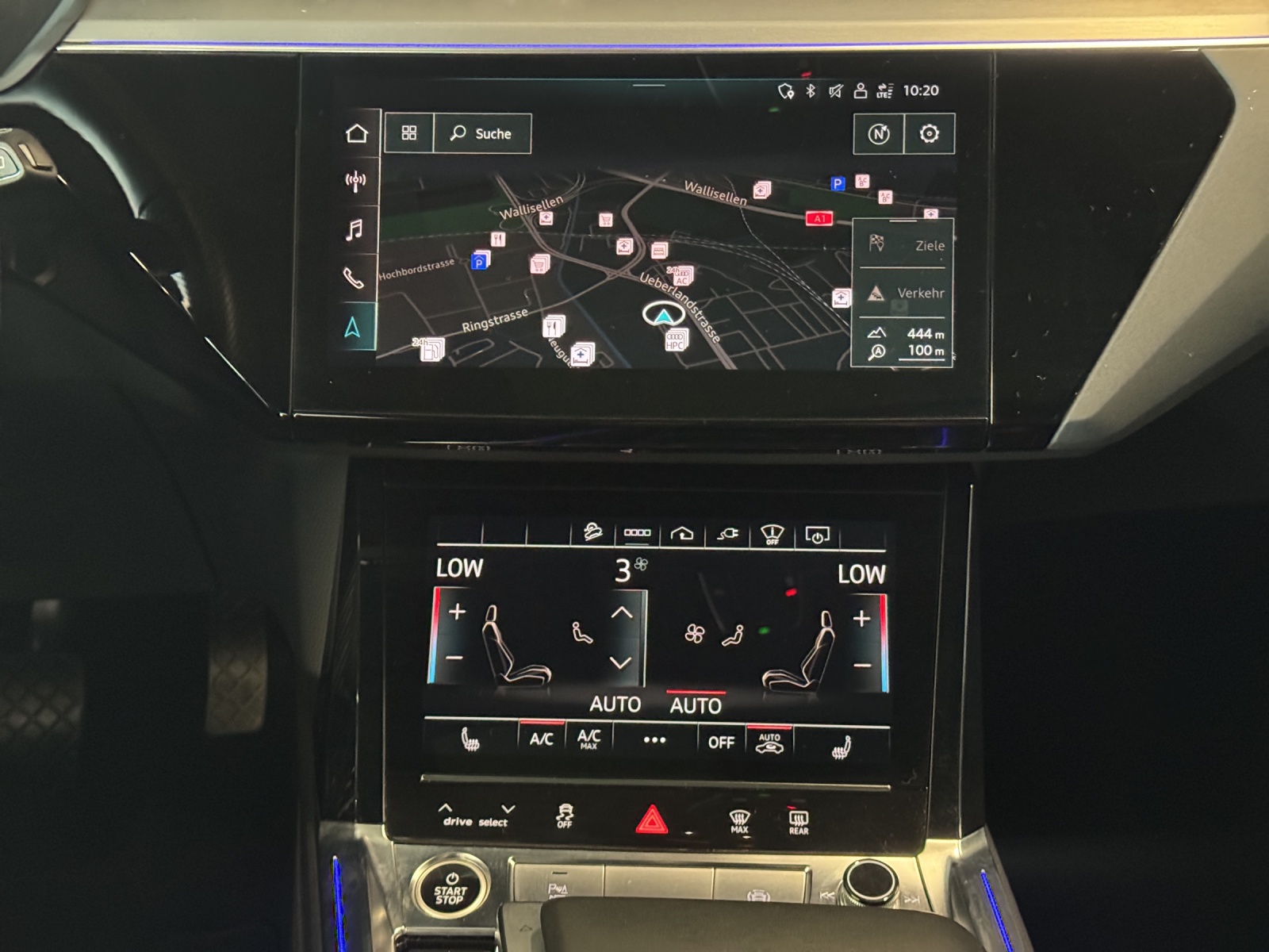 AUDI e-tron 55 S Line Black Edition quattro-image-11